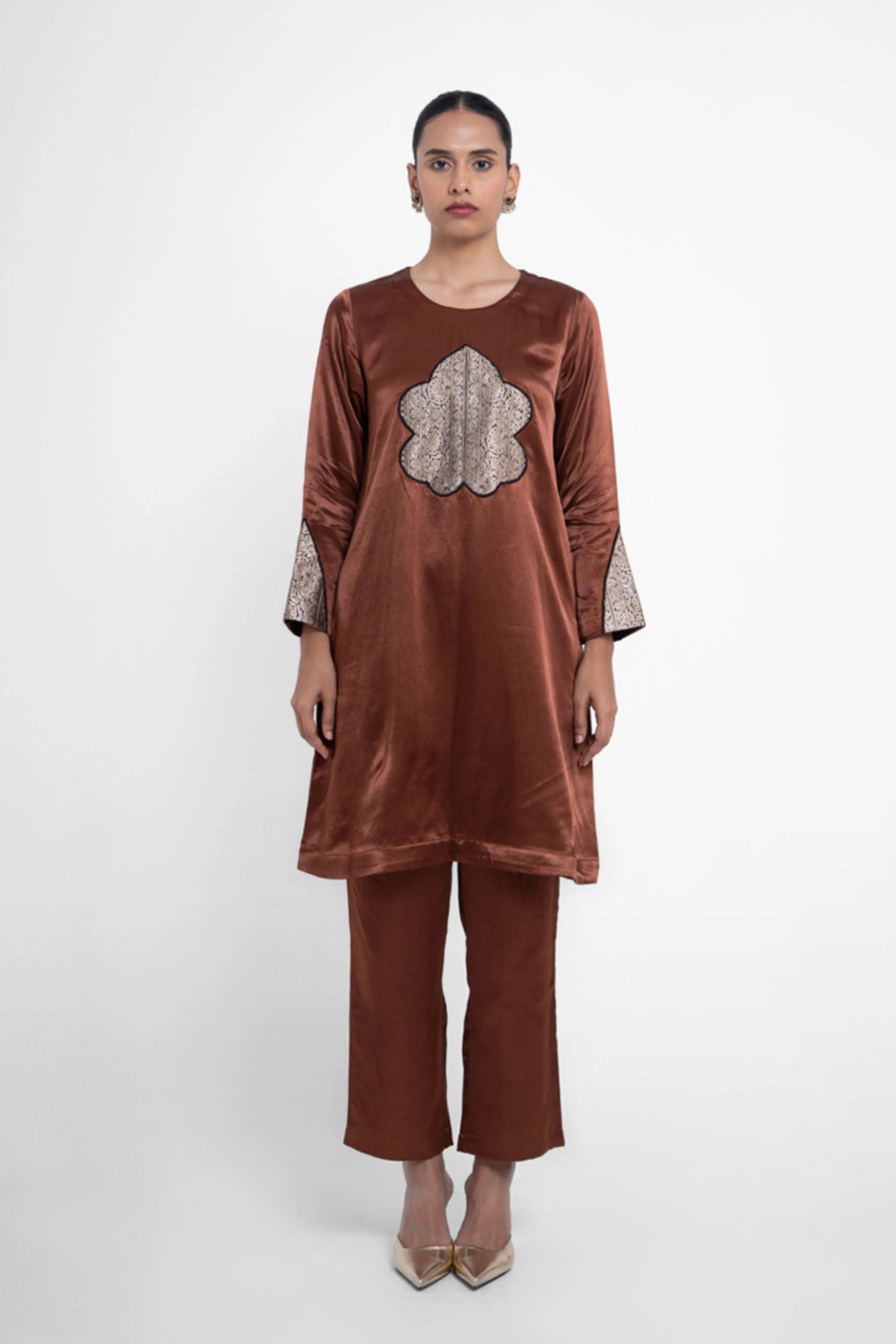 Maria Kurta Set In Brown