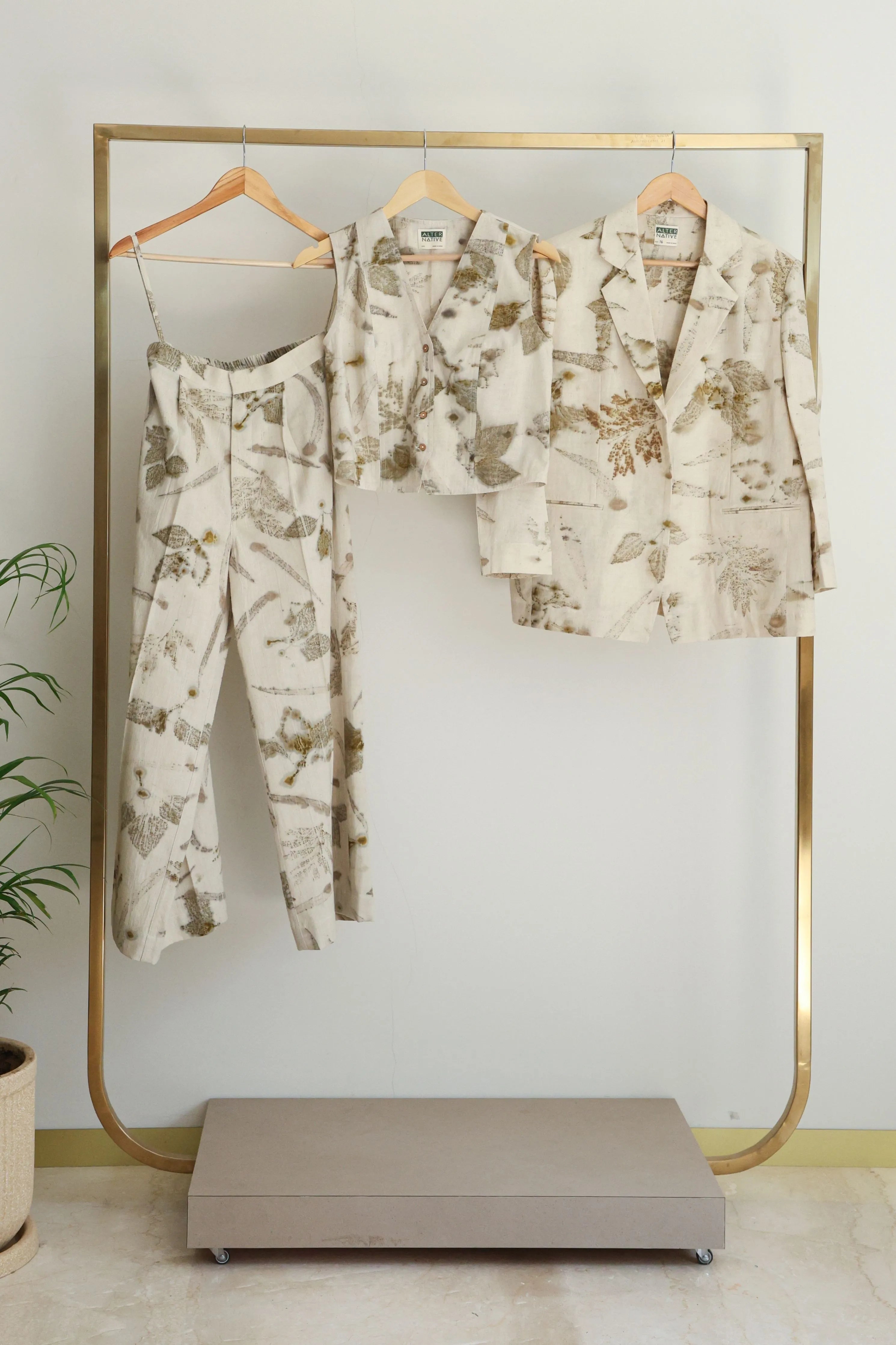 Live Leafy Vest