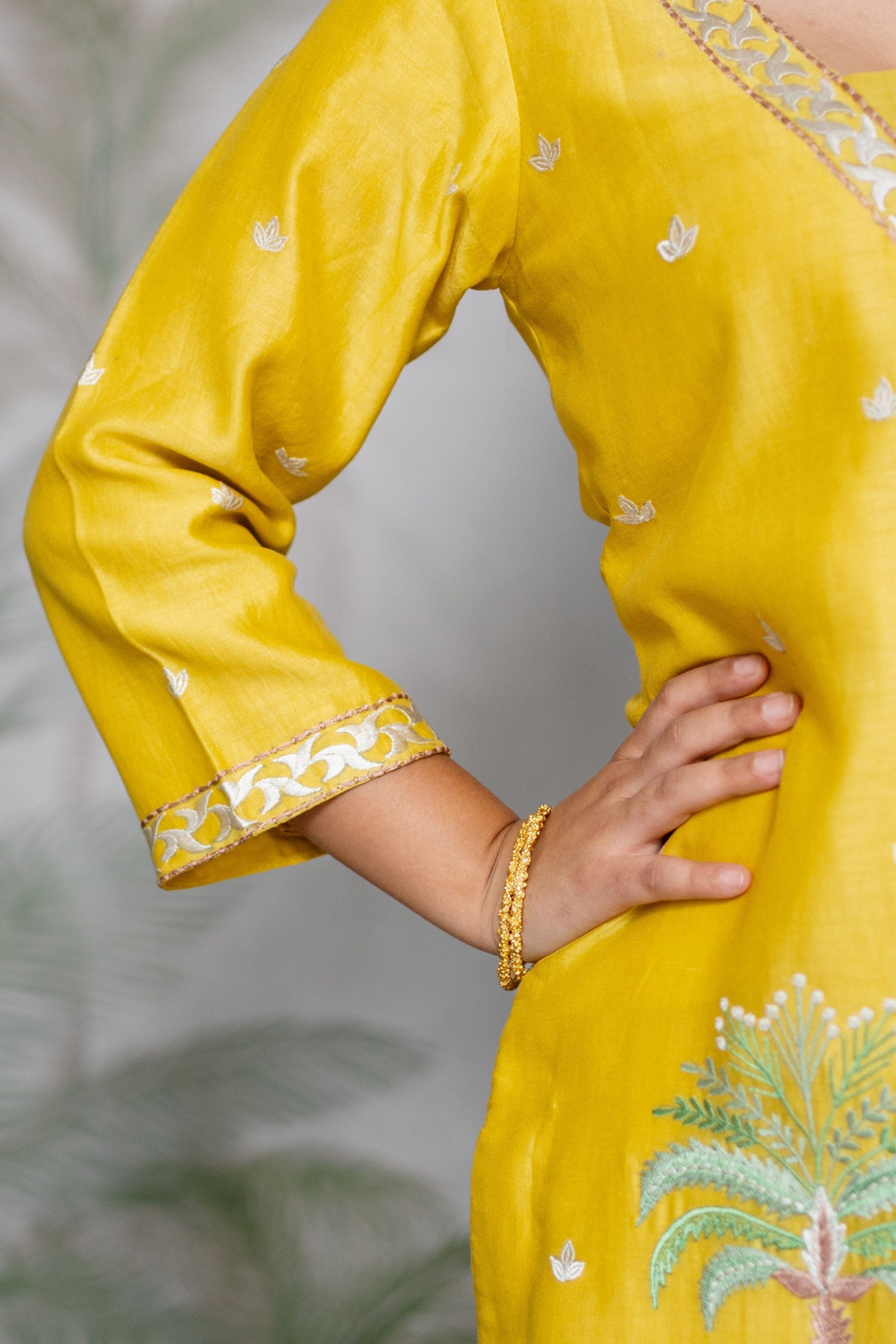 Cosmic Reef Bangle Gold