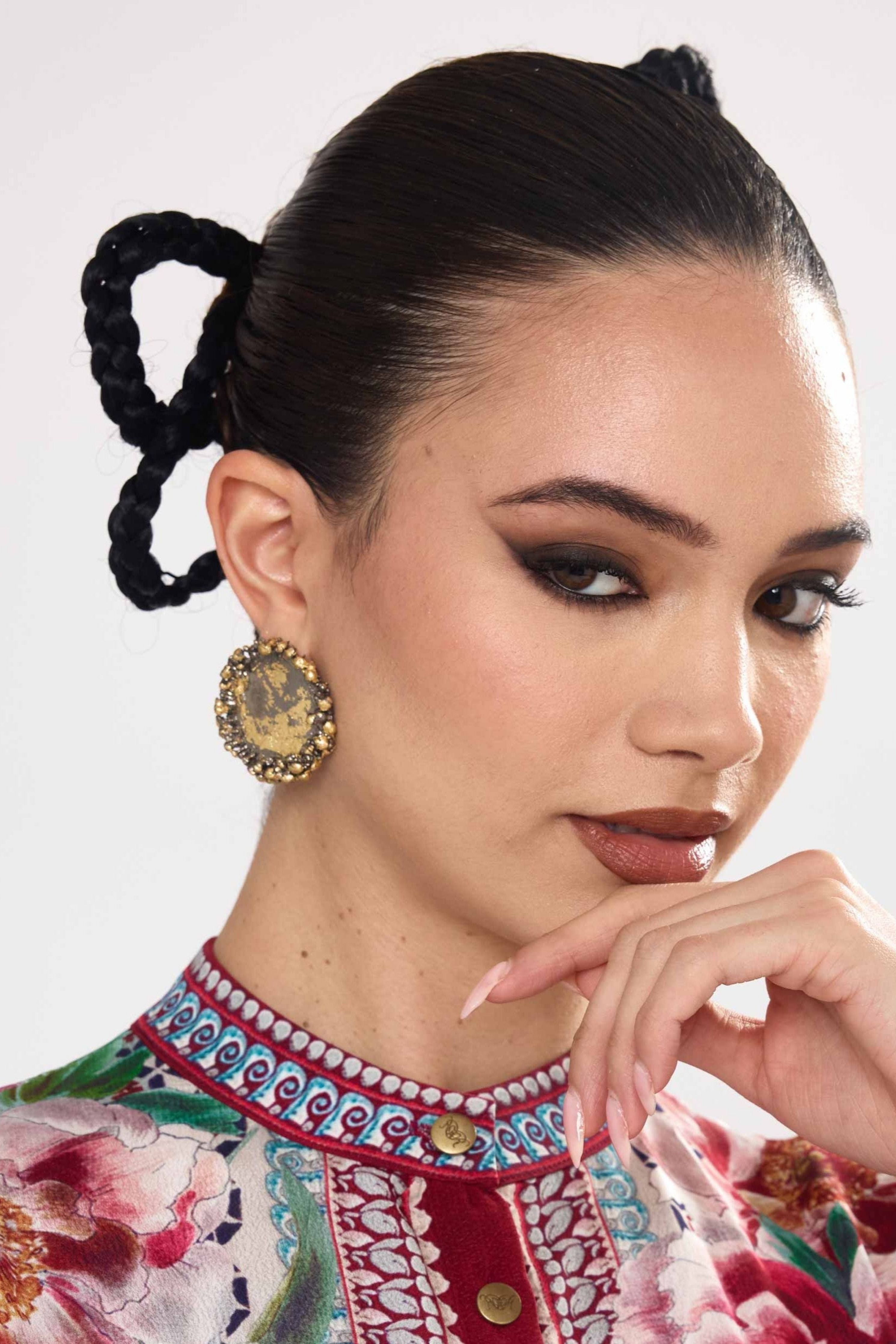 Two Tone Bubbly Crater Studs Black And Gold