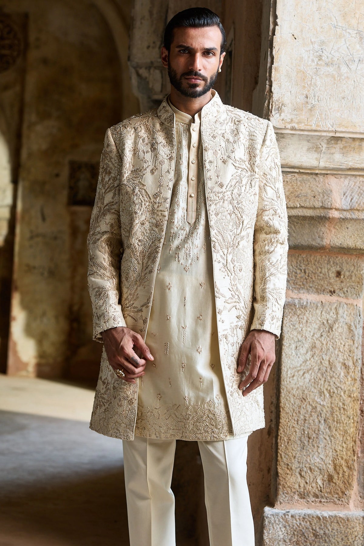 Crème Zari Raw Silk Embroidered Indo-Western Set