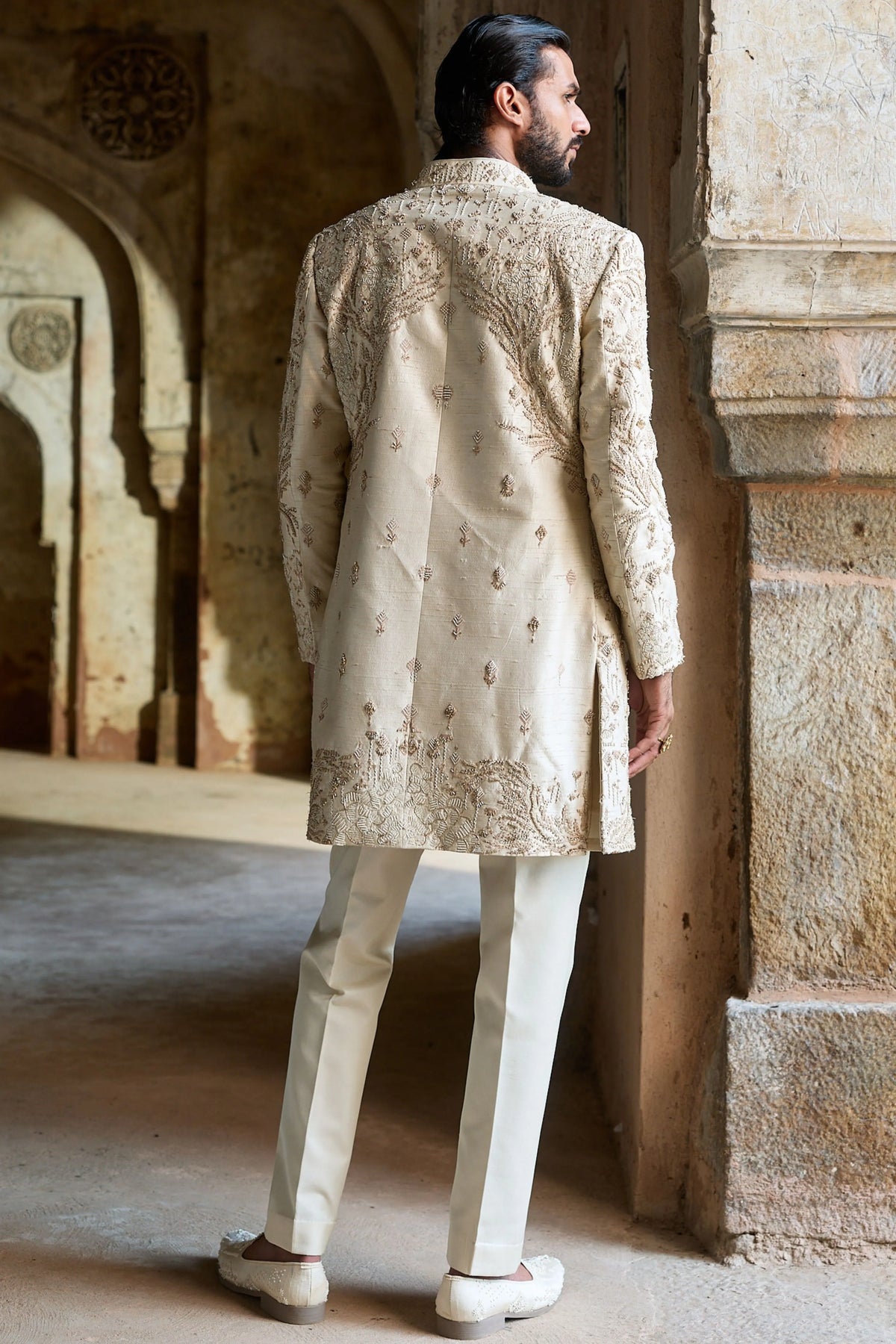 Crème Zari Raw Silk Embroidered Indo-Western Set