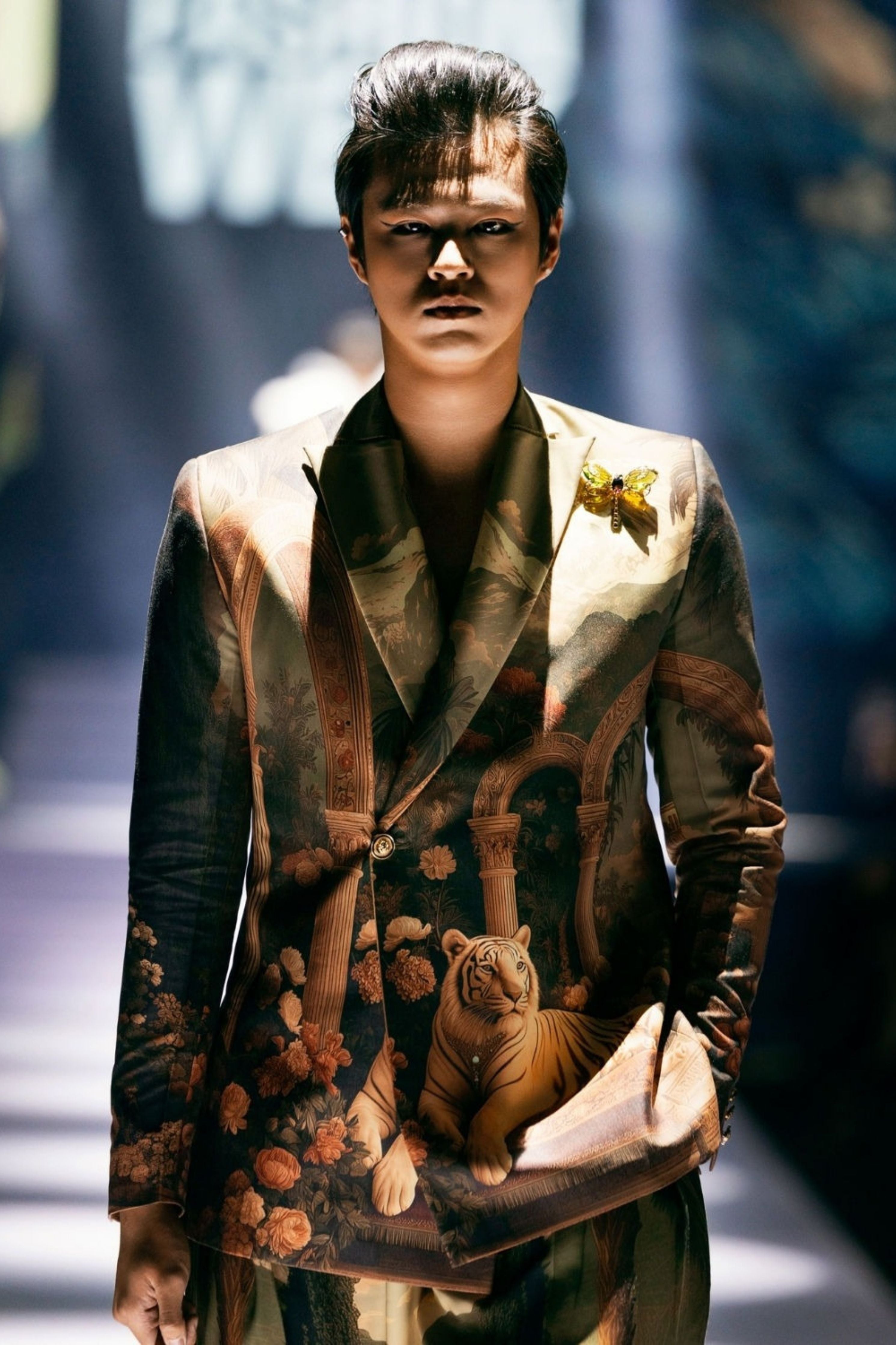 Doric Double Breasted Printed Suit