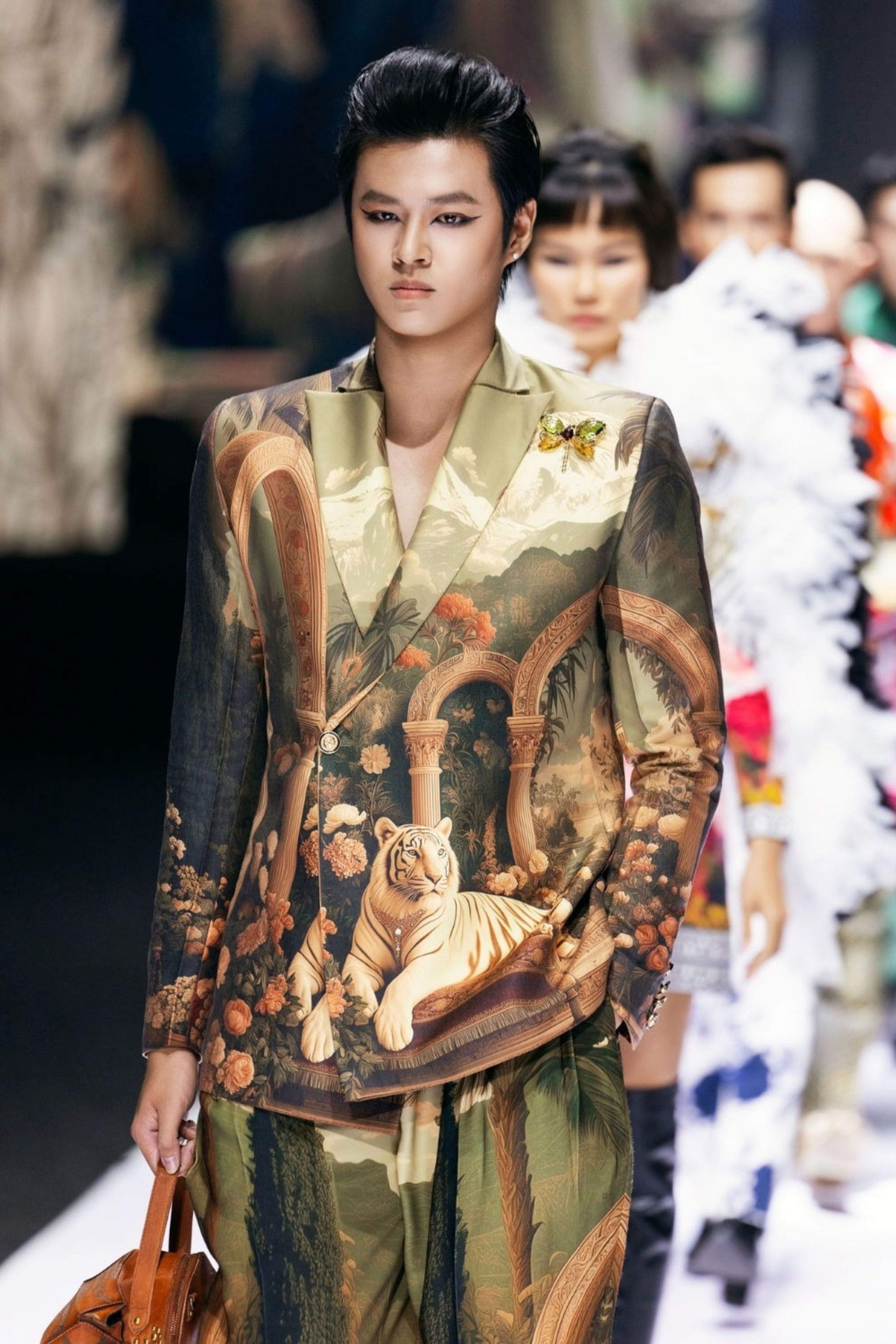 Doric Double Breasted Printed Suit