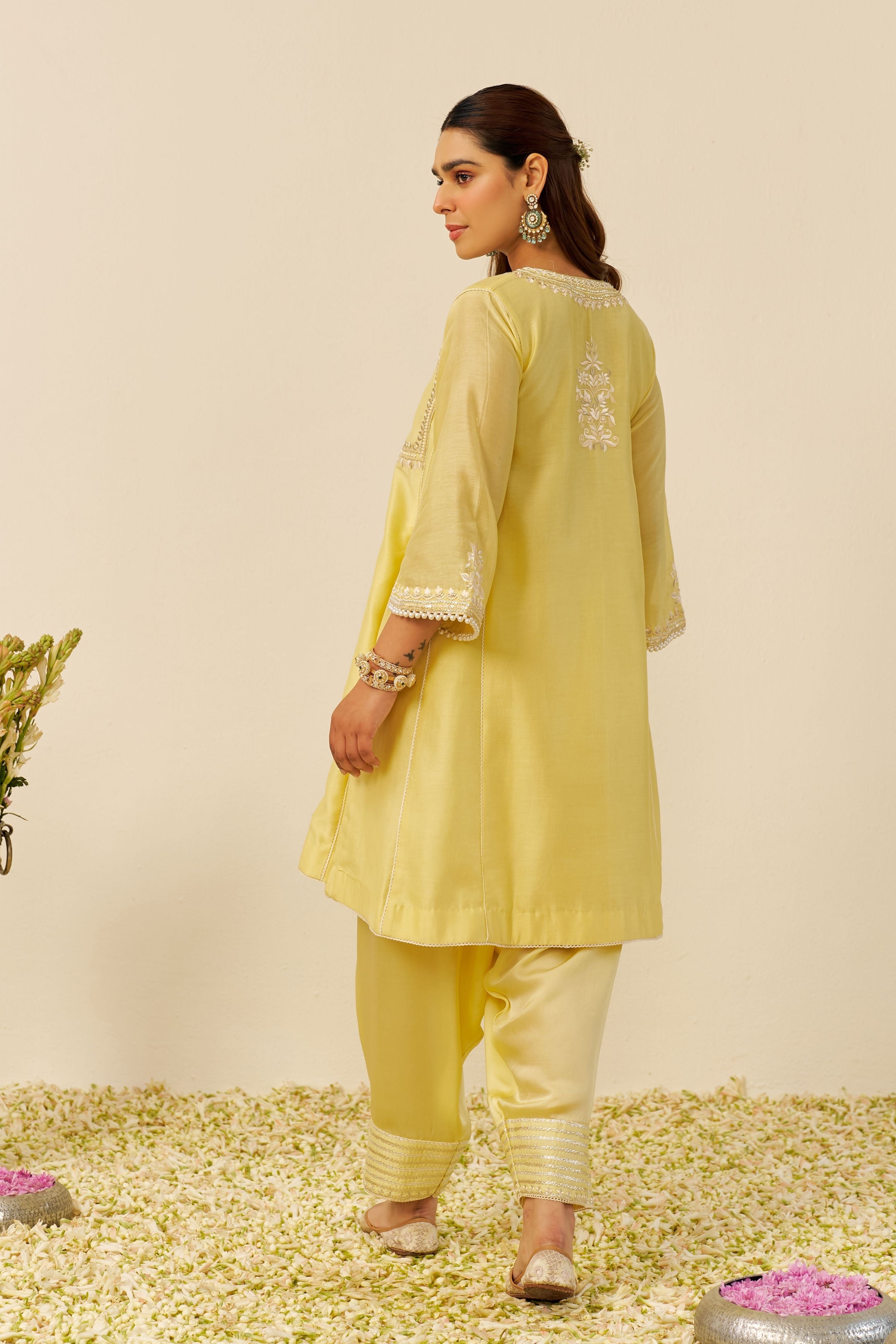 Aiza Short Yellow Chauga Set With Dupatta