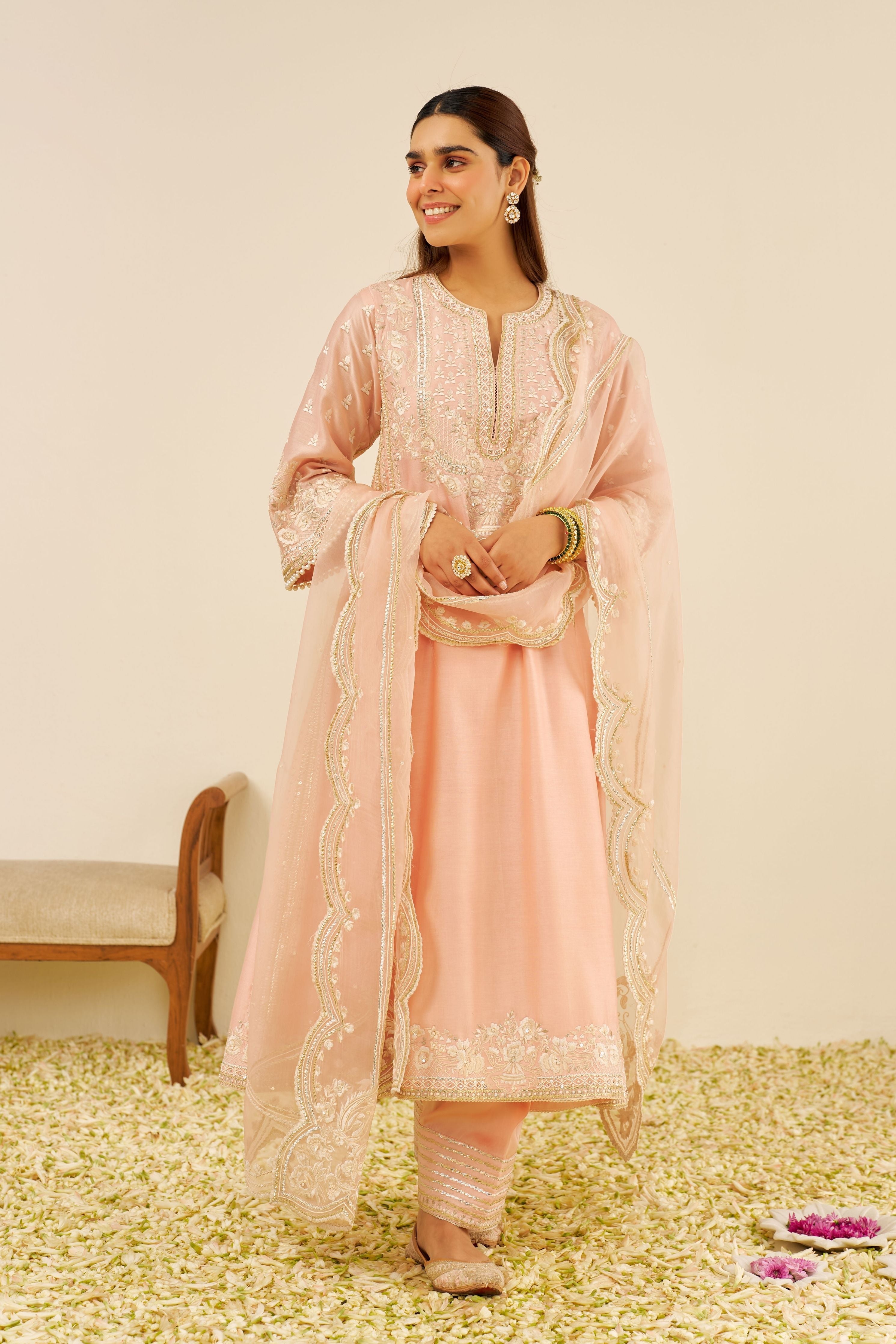 Maaroofa Long Off Rose Chauga Set With Dupatta