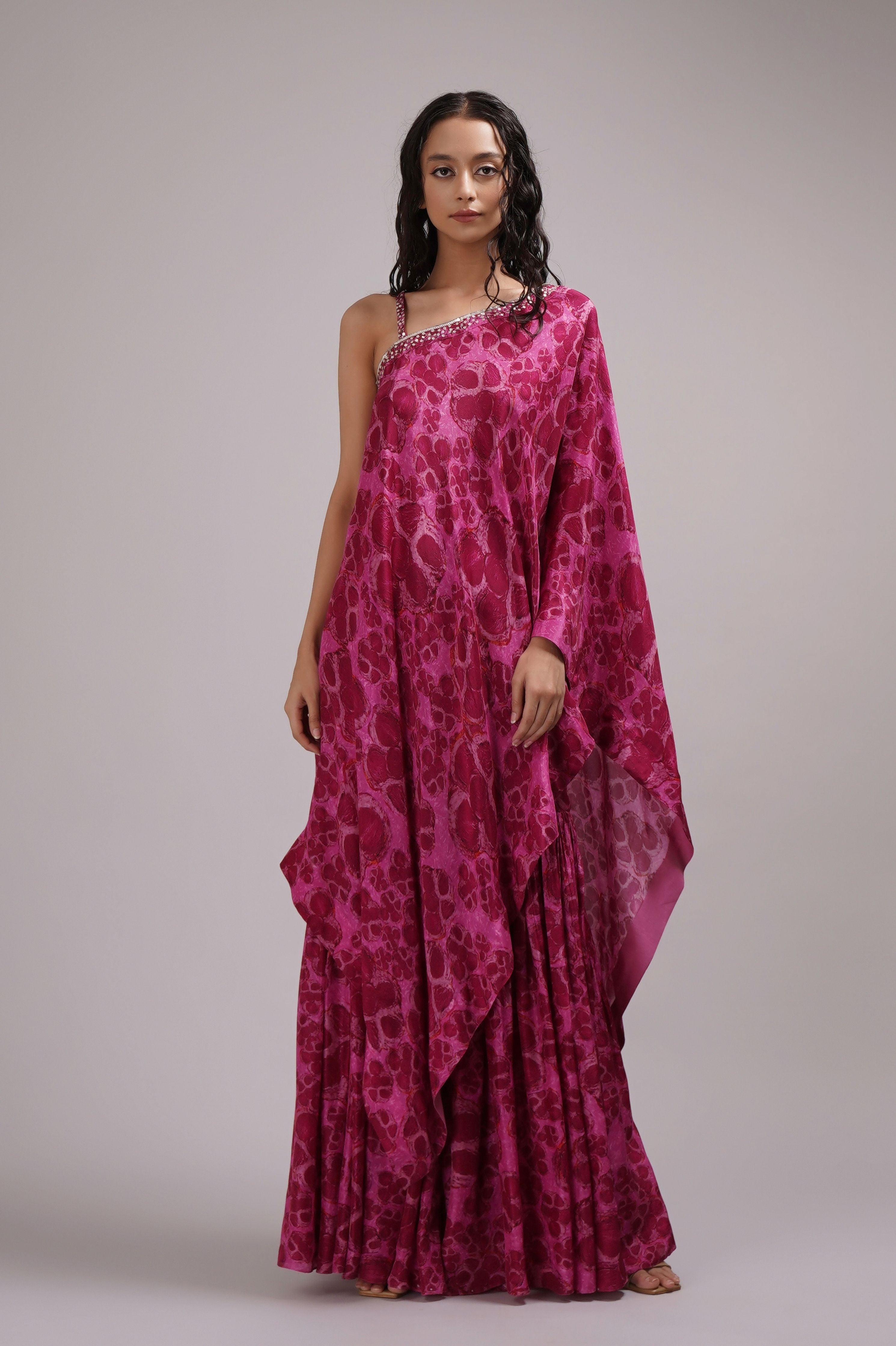 Embelia Sharara Set