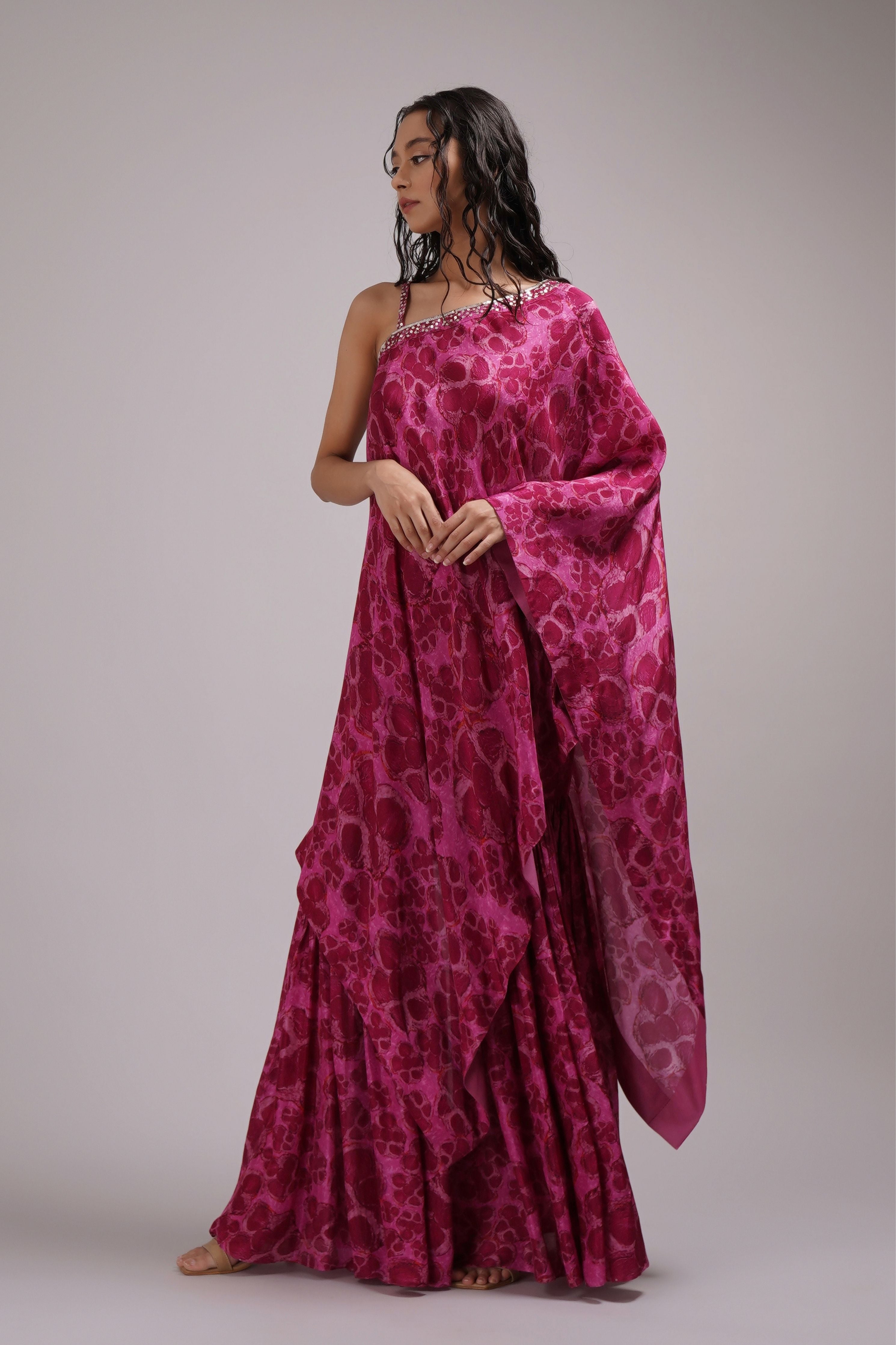 Embelia Sharara Set