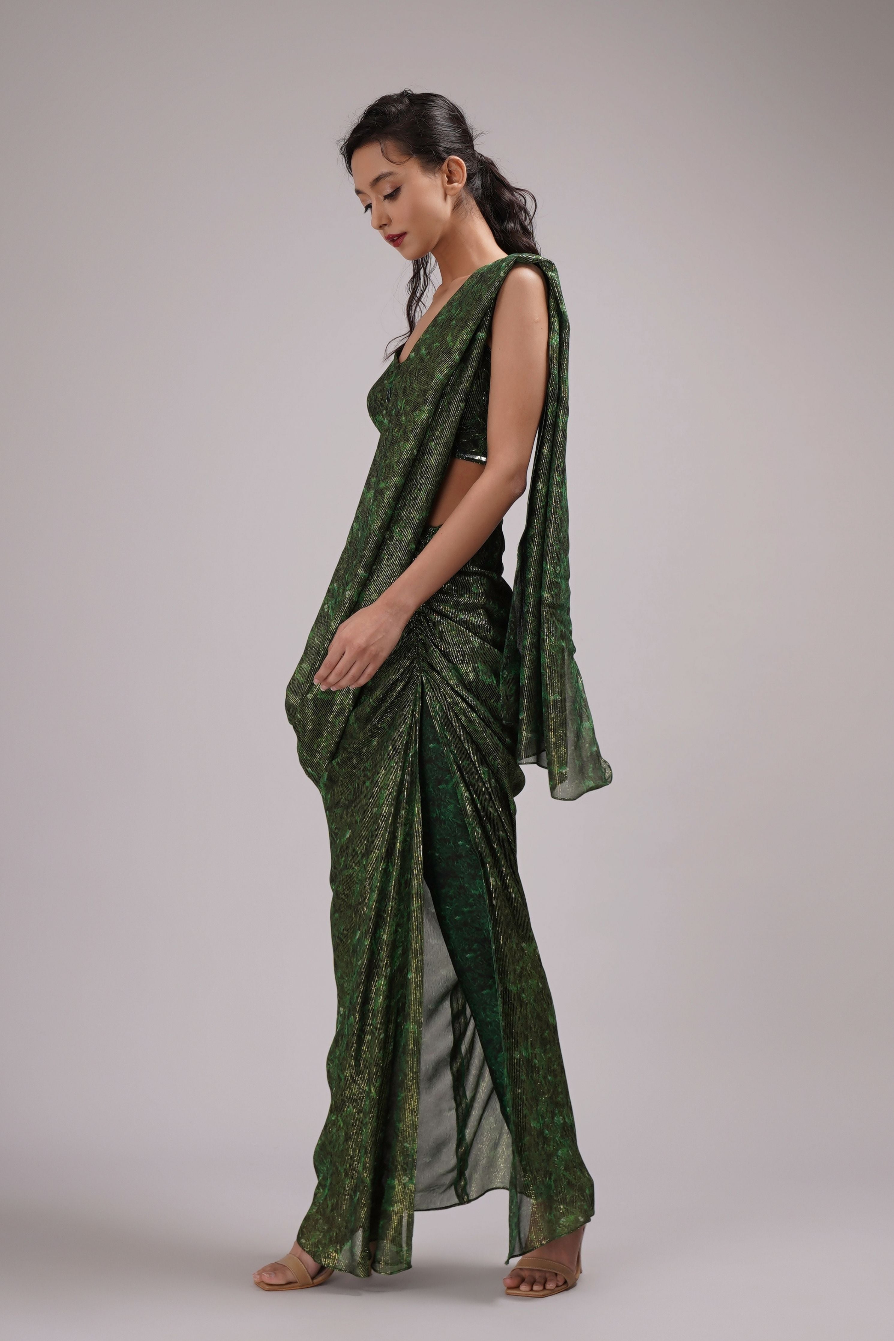 Mawar Saree