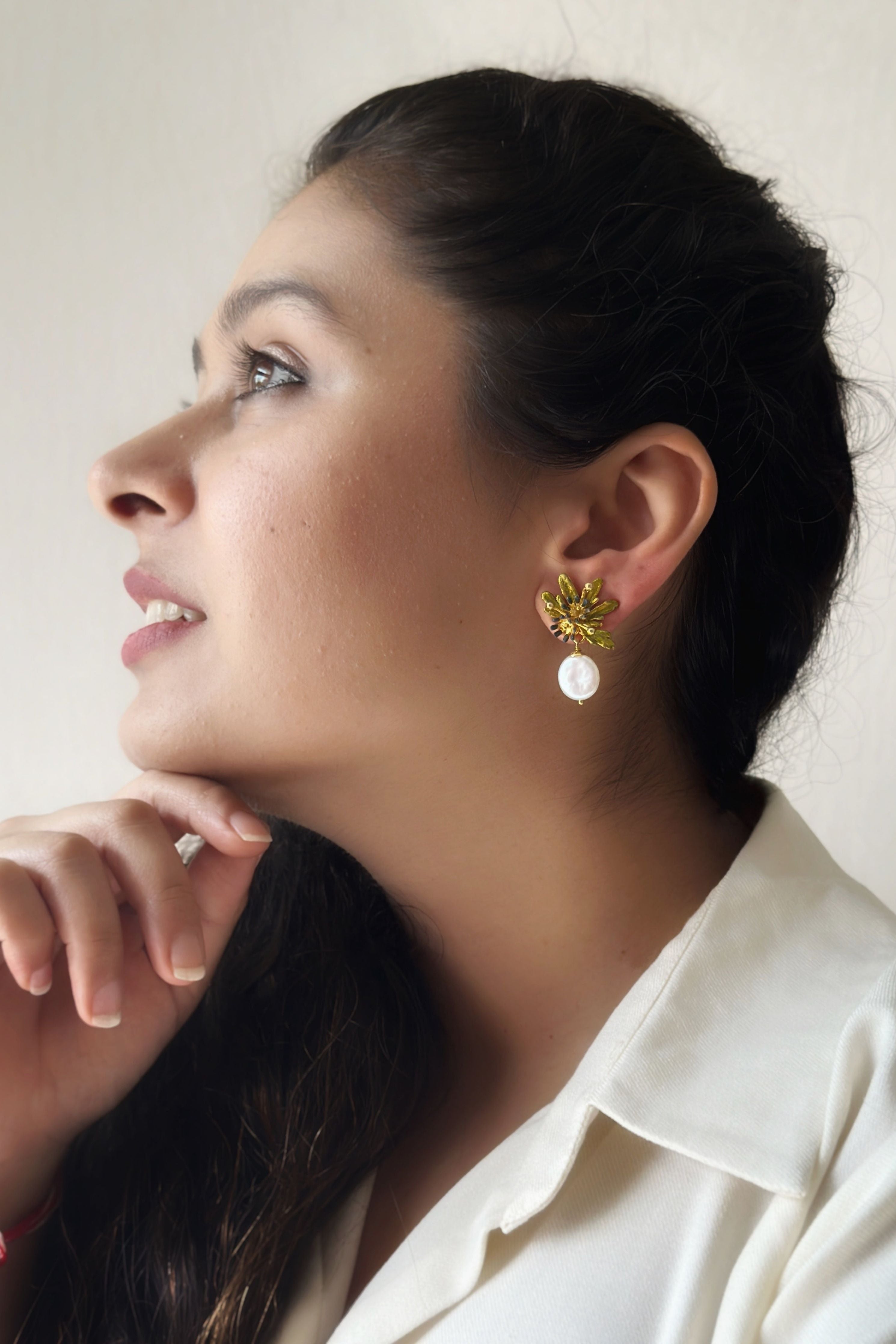 Flowerburst Pearl Drop Studs ForgetMeNot Blue