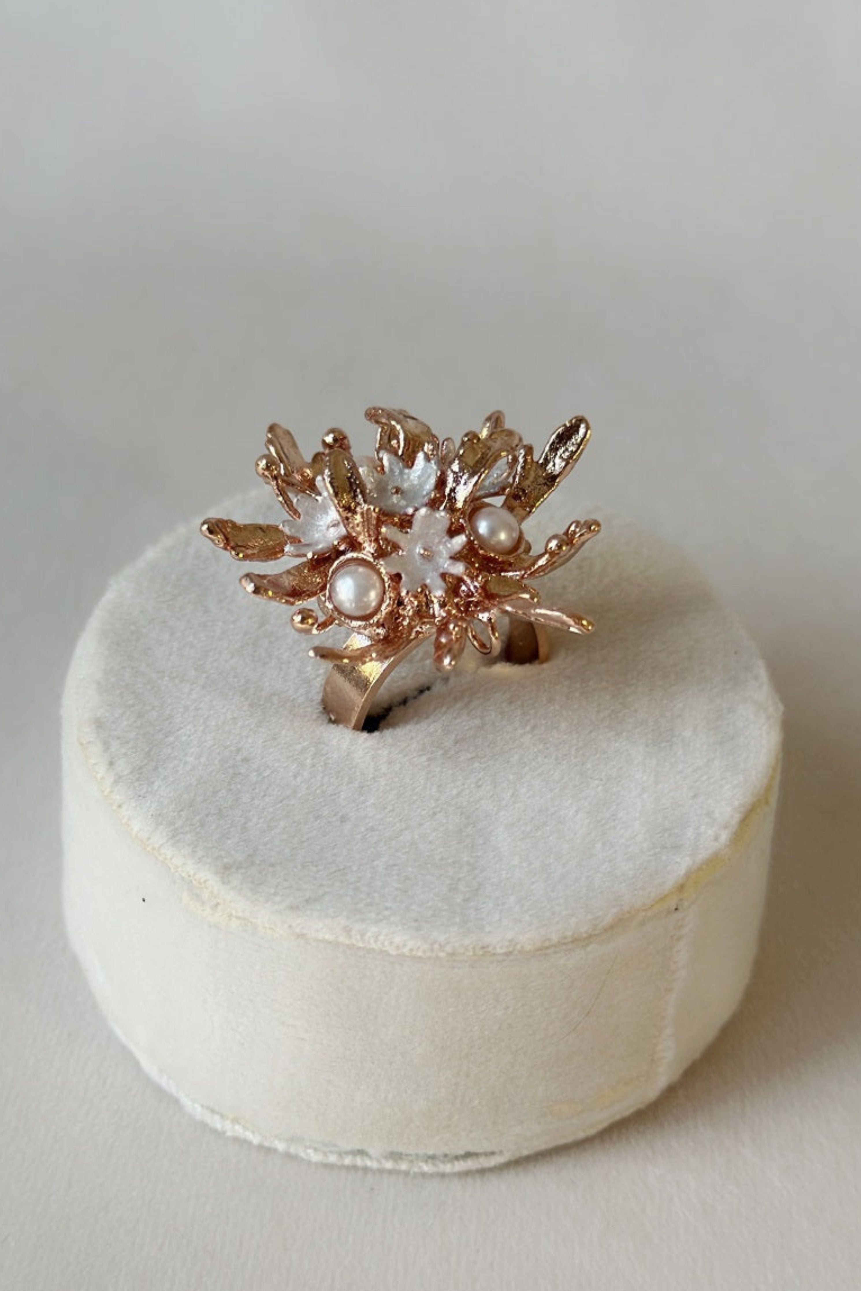 Flowerburst Ring  Rose Gold
