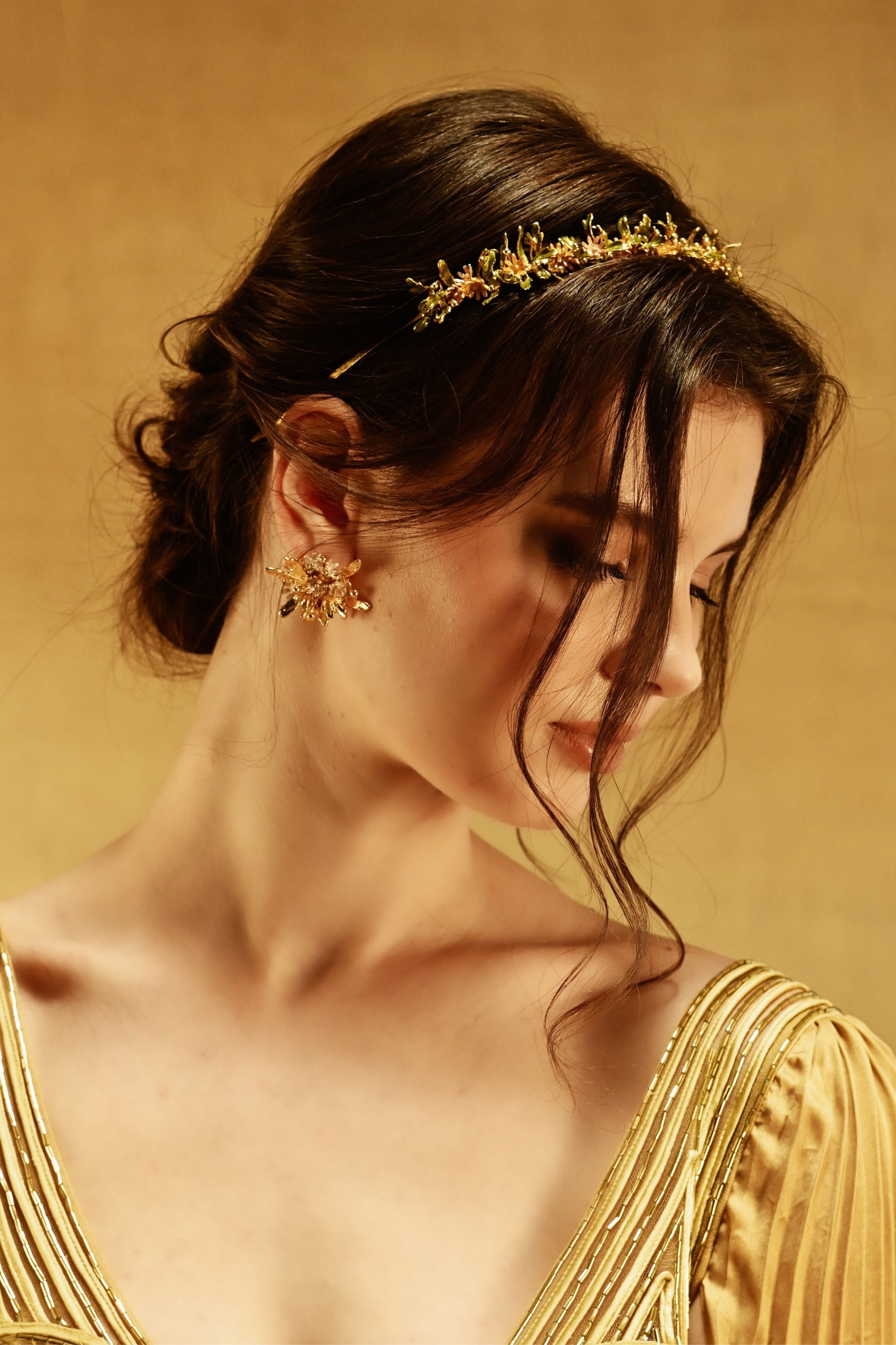 Wild Flower Bouquet Studs White