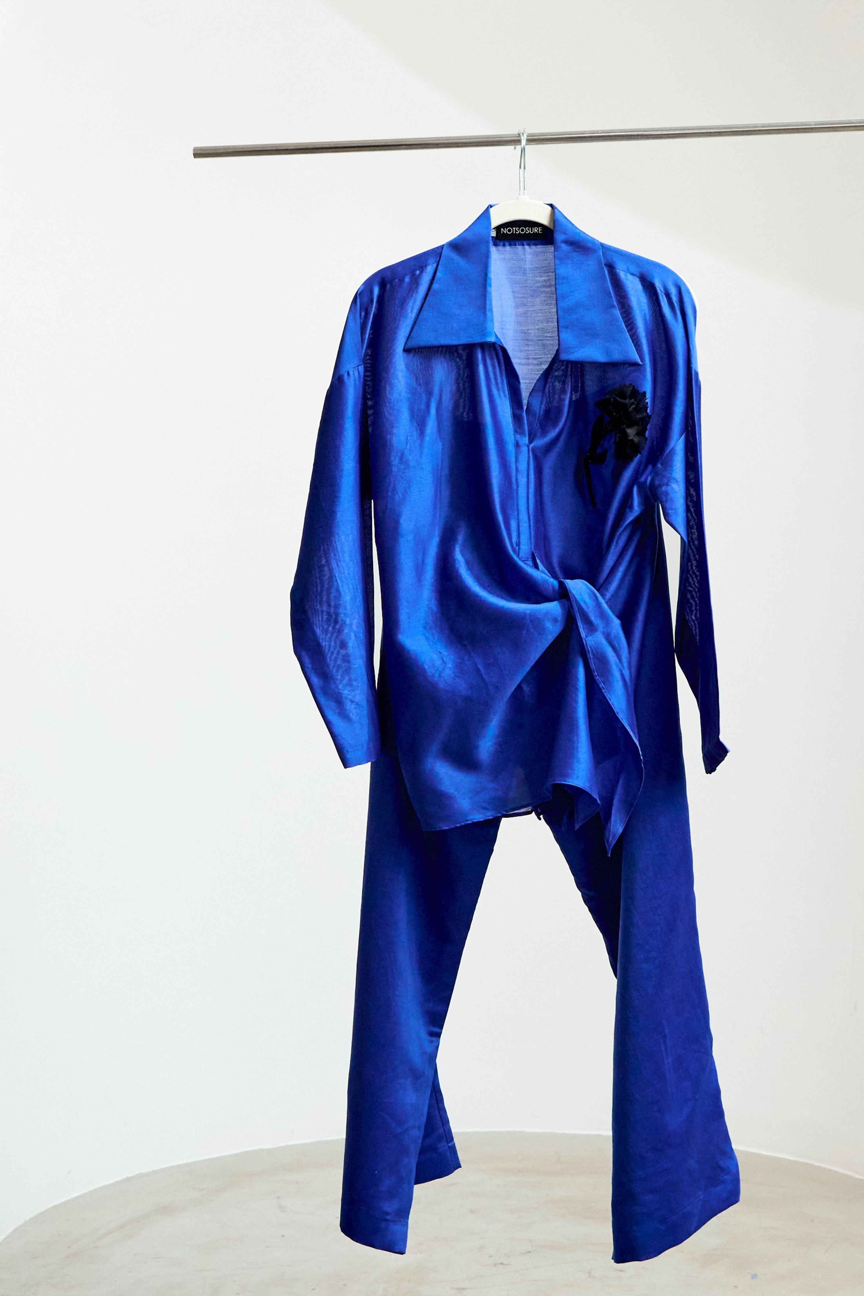 Blue Brooch Side tie Coord