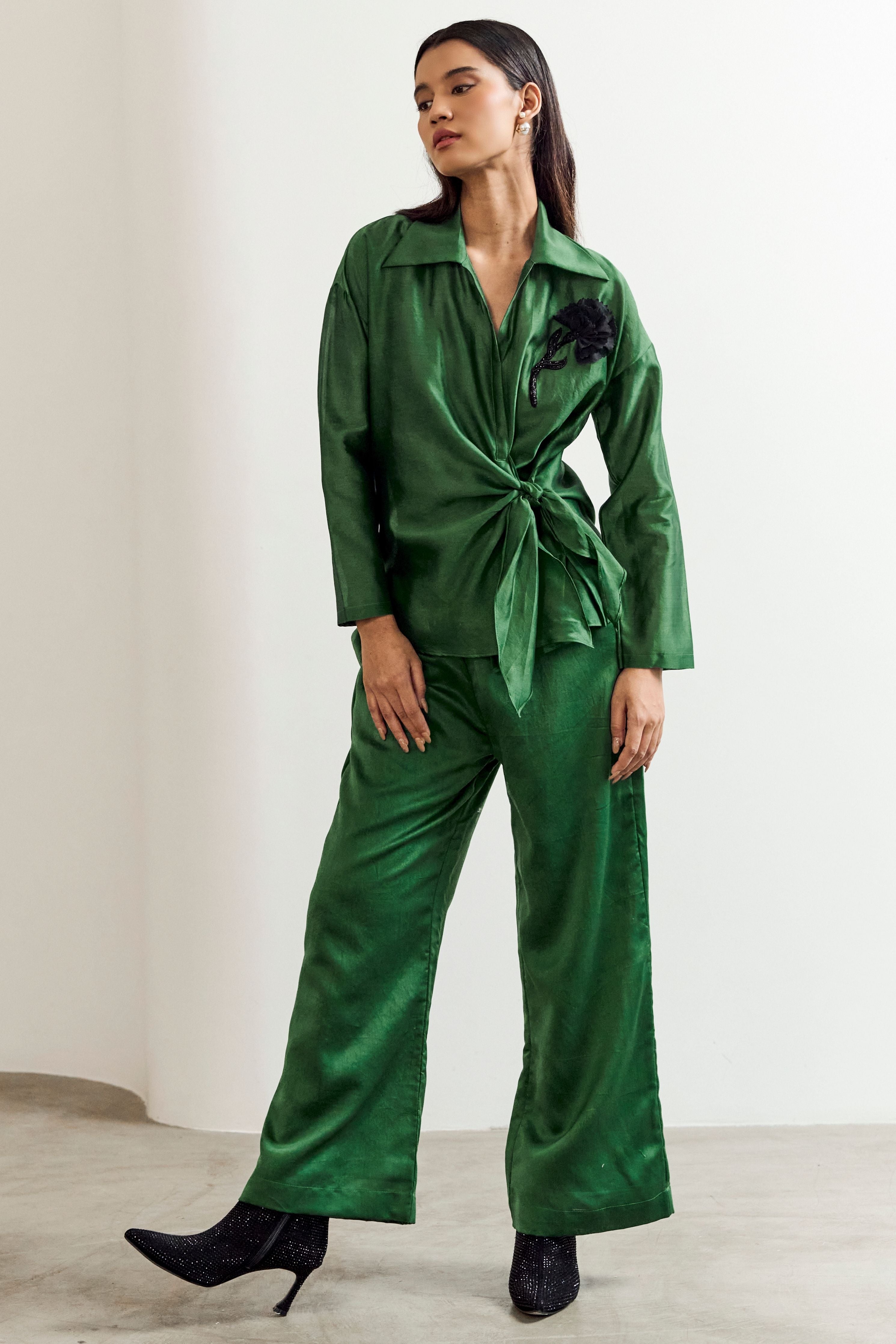 Green Brooch Side tie Coord