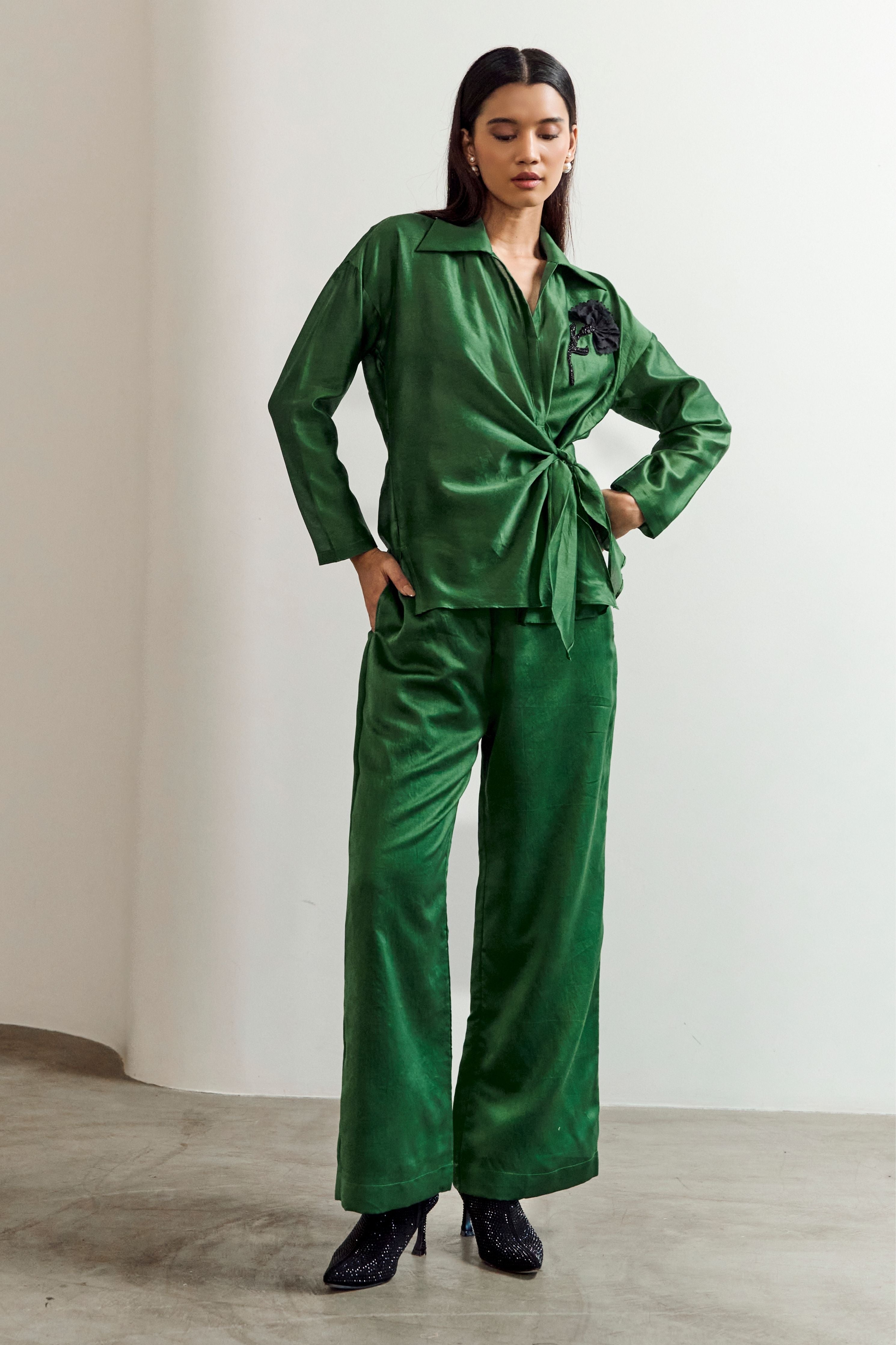 Green Brooch Side tie Coord