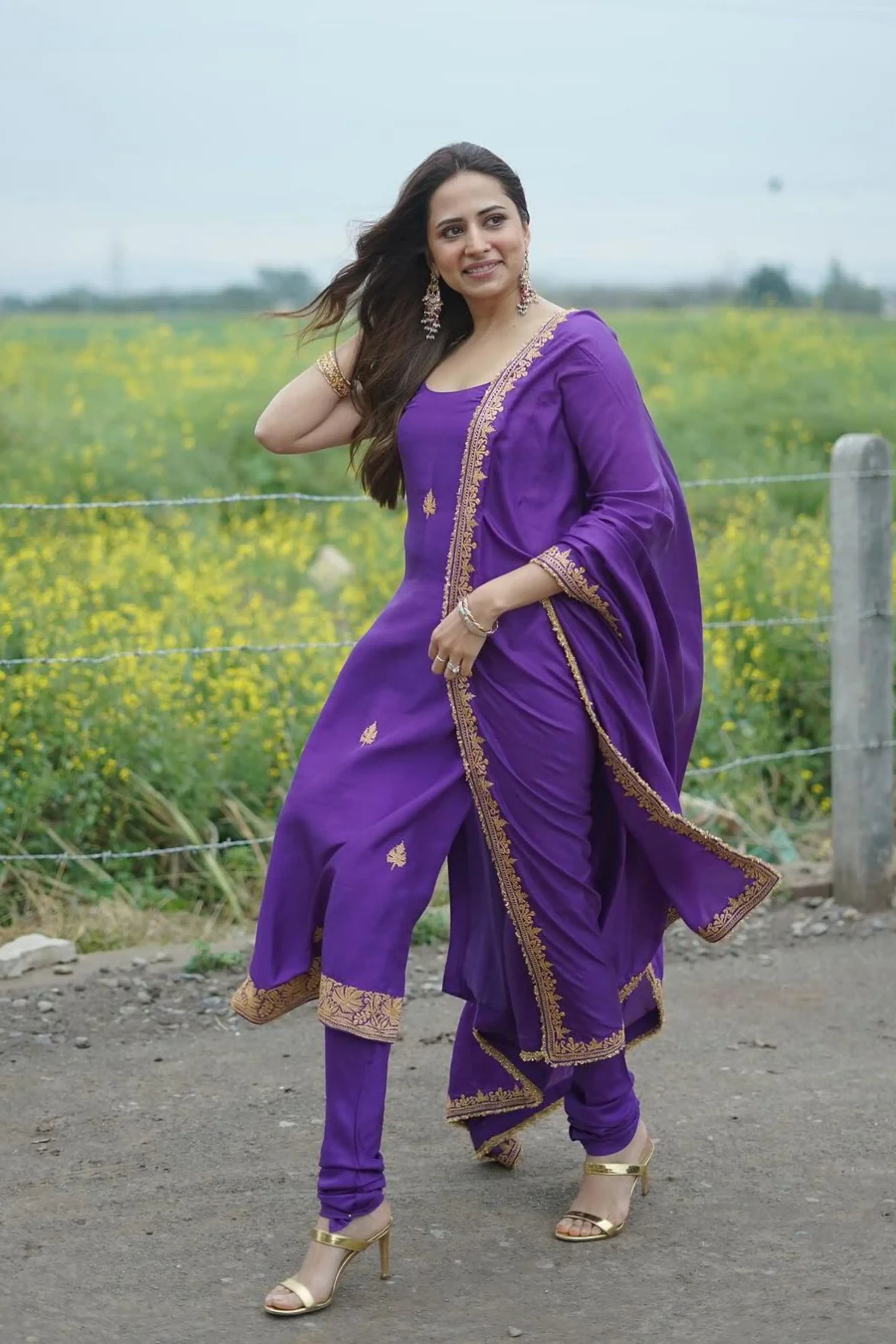 SARGUN MEHTA IN HEER JAMANI KURTA SET WITH DUPATTA