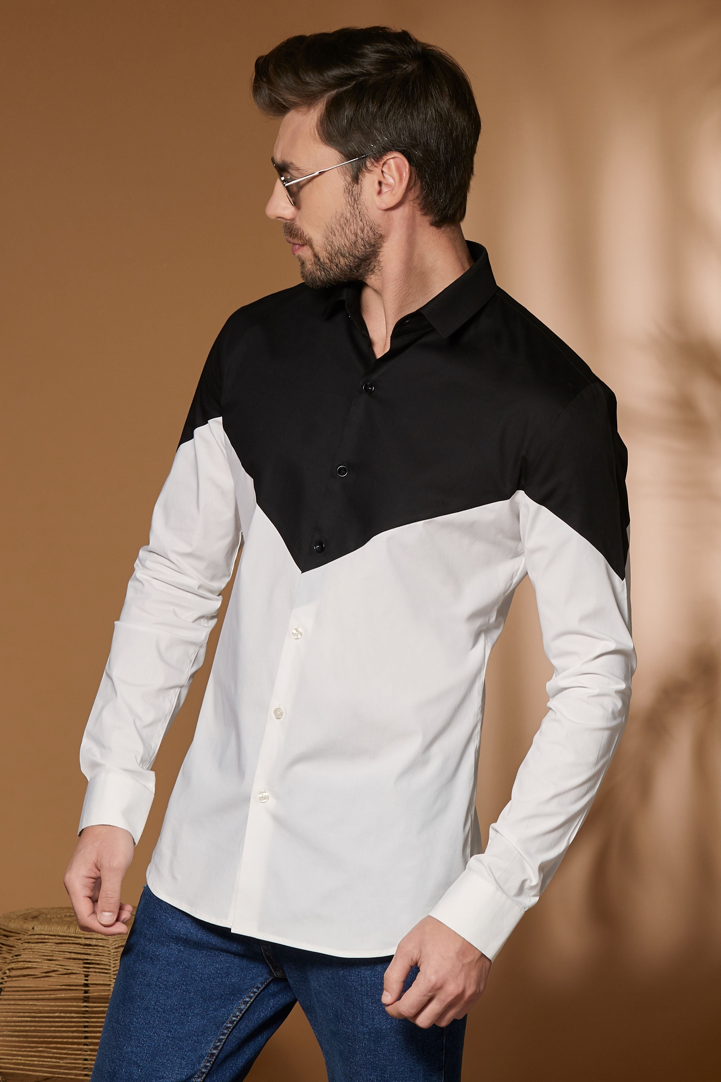 Chevron White-Black