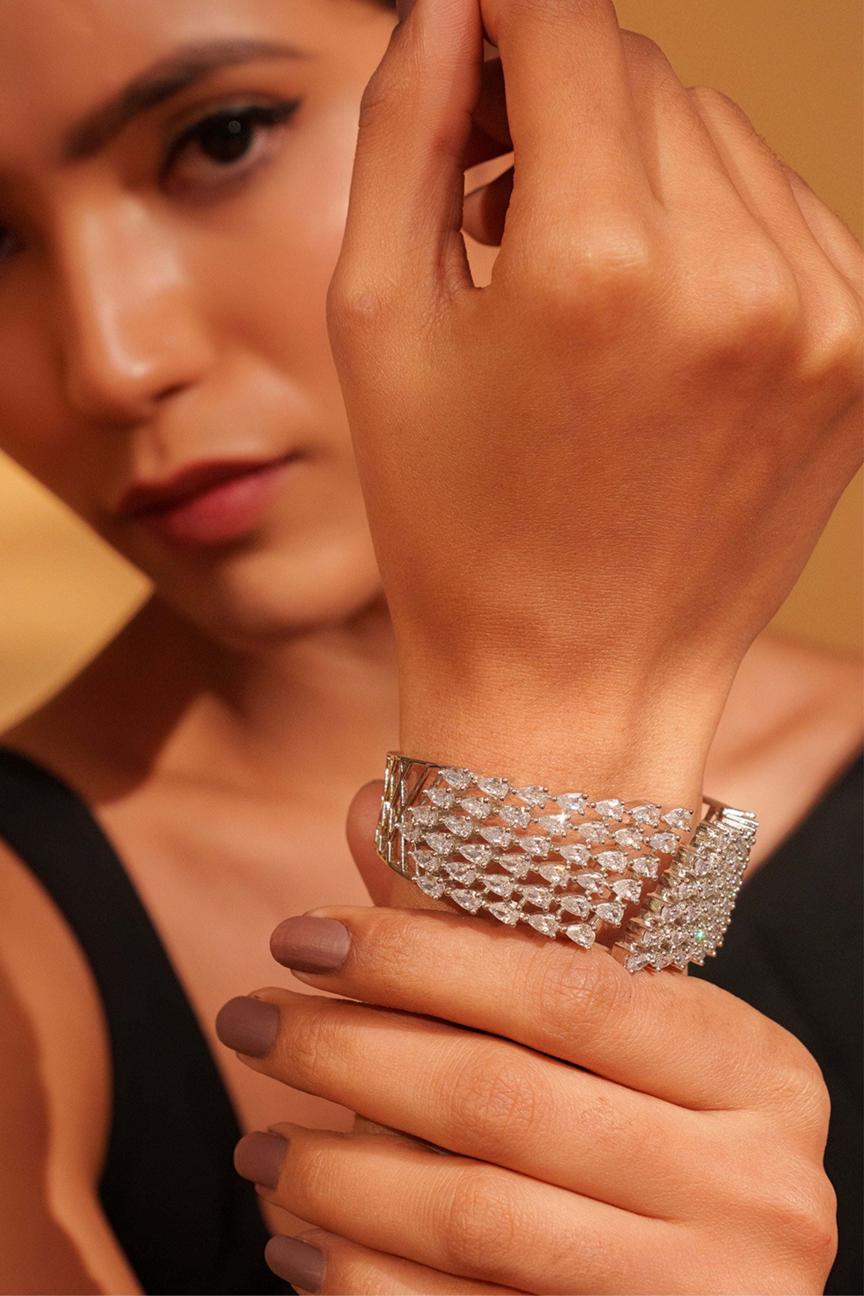 Classic And Stylish Diamond Bracelet