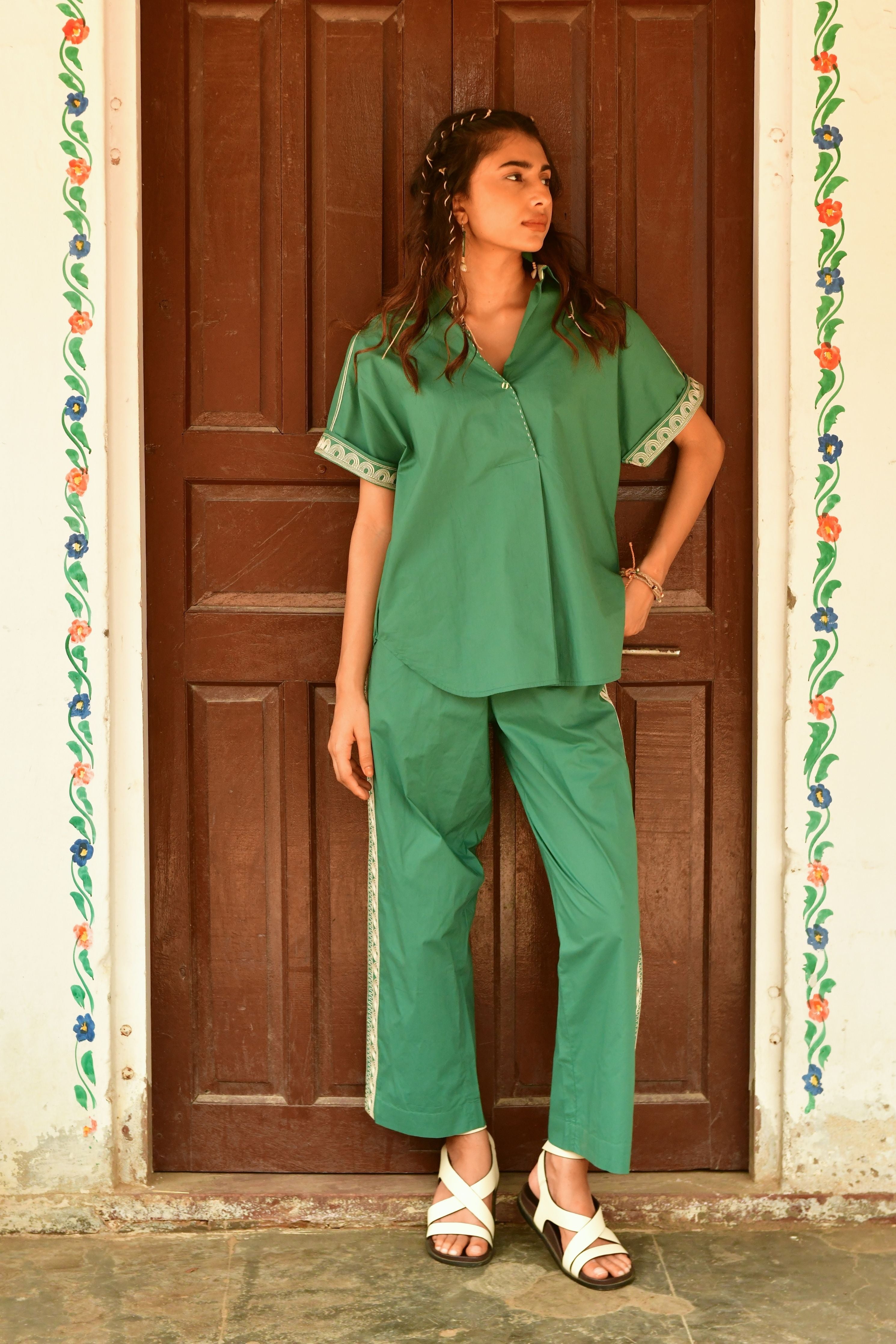 Deco Green Embroidery Shirt
