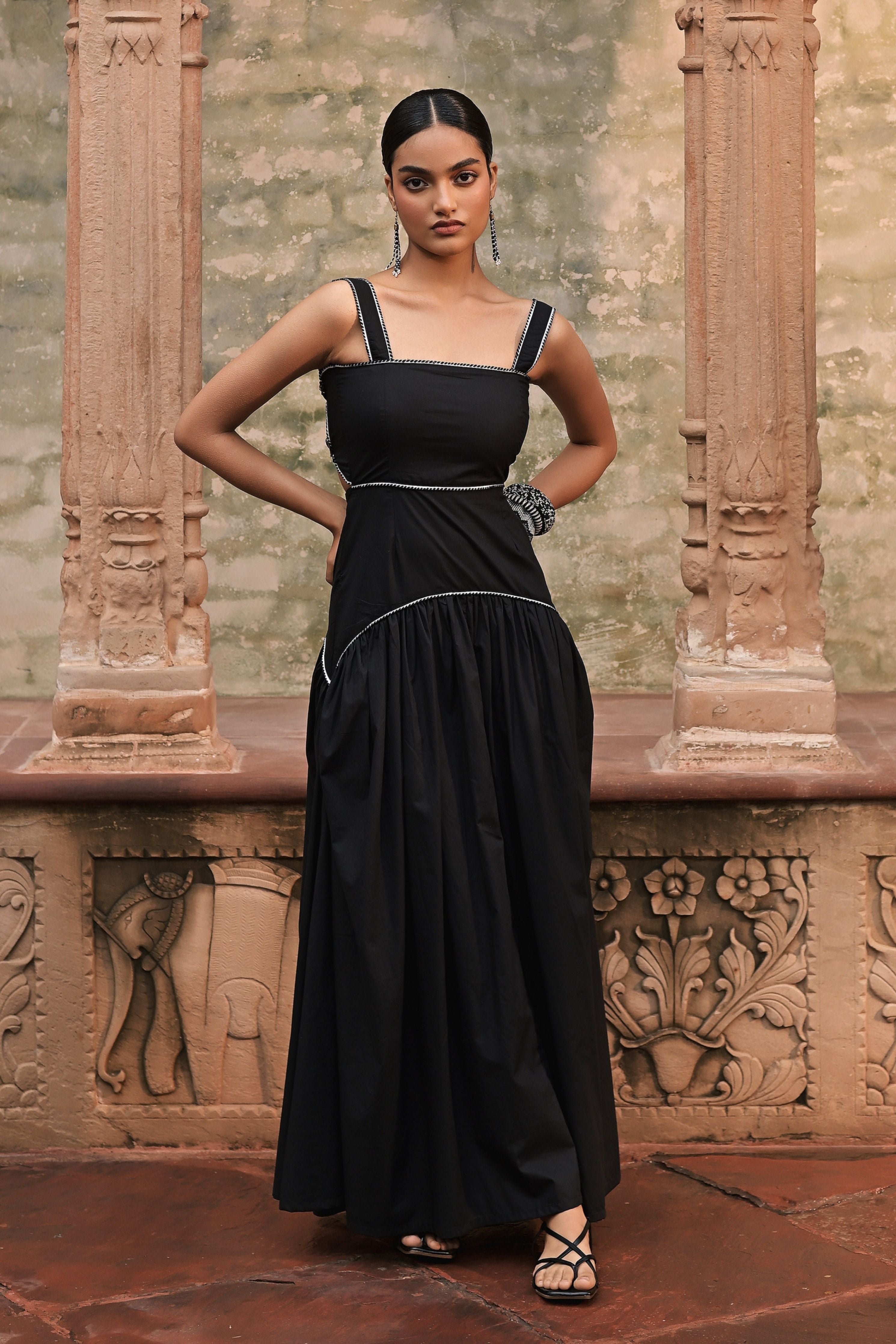 Noir maxi dress