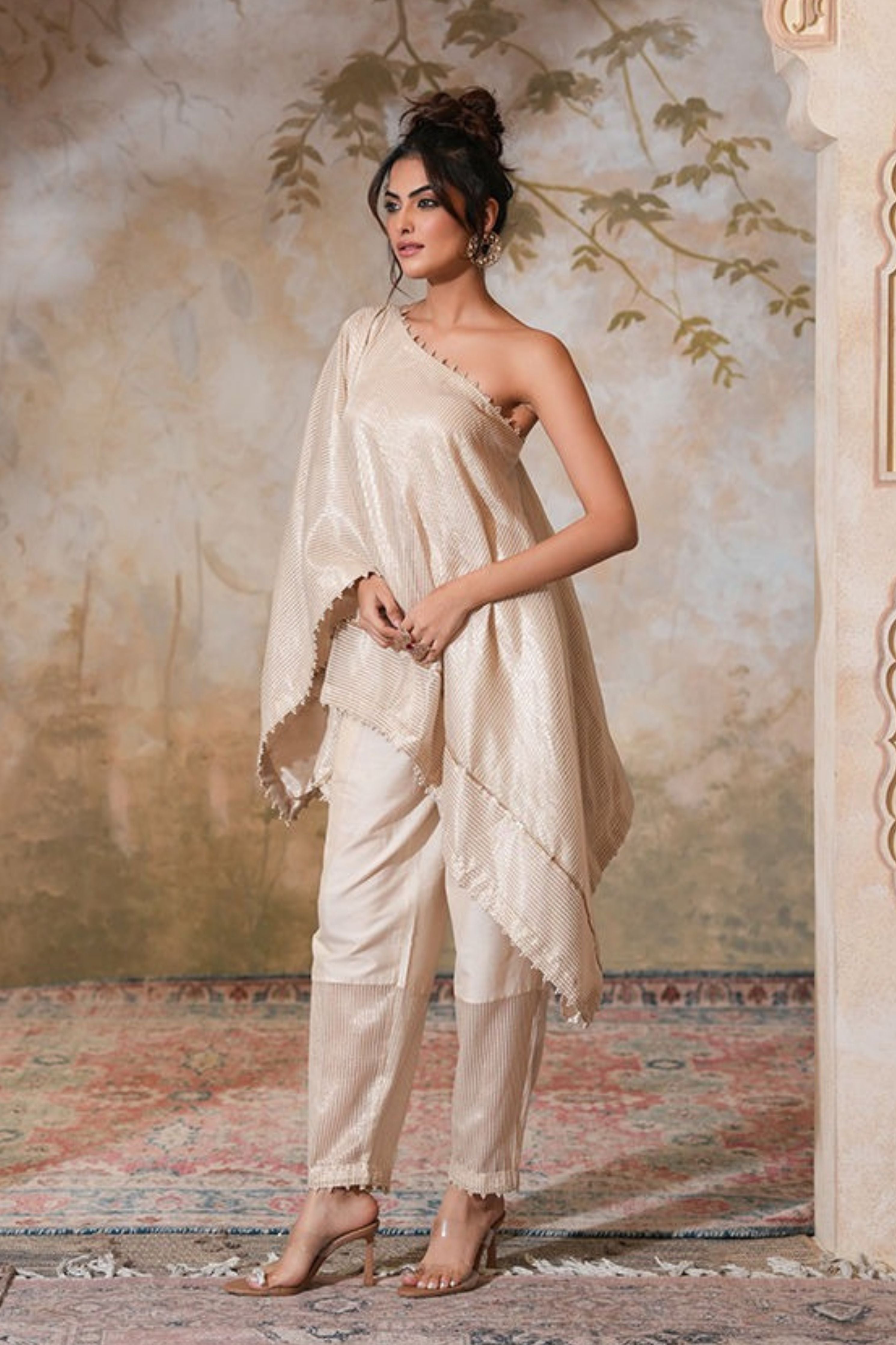 Kohra Tissue Silk Kaftan Set