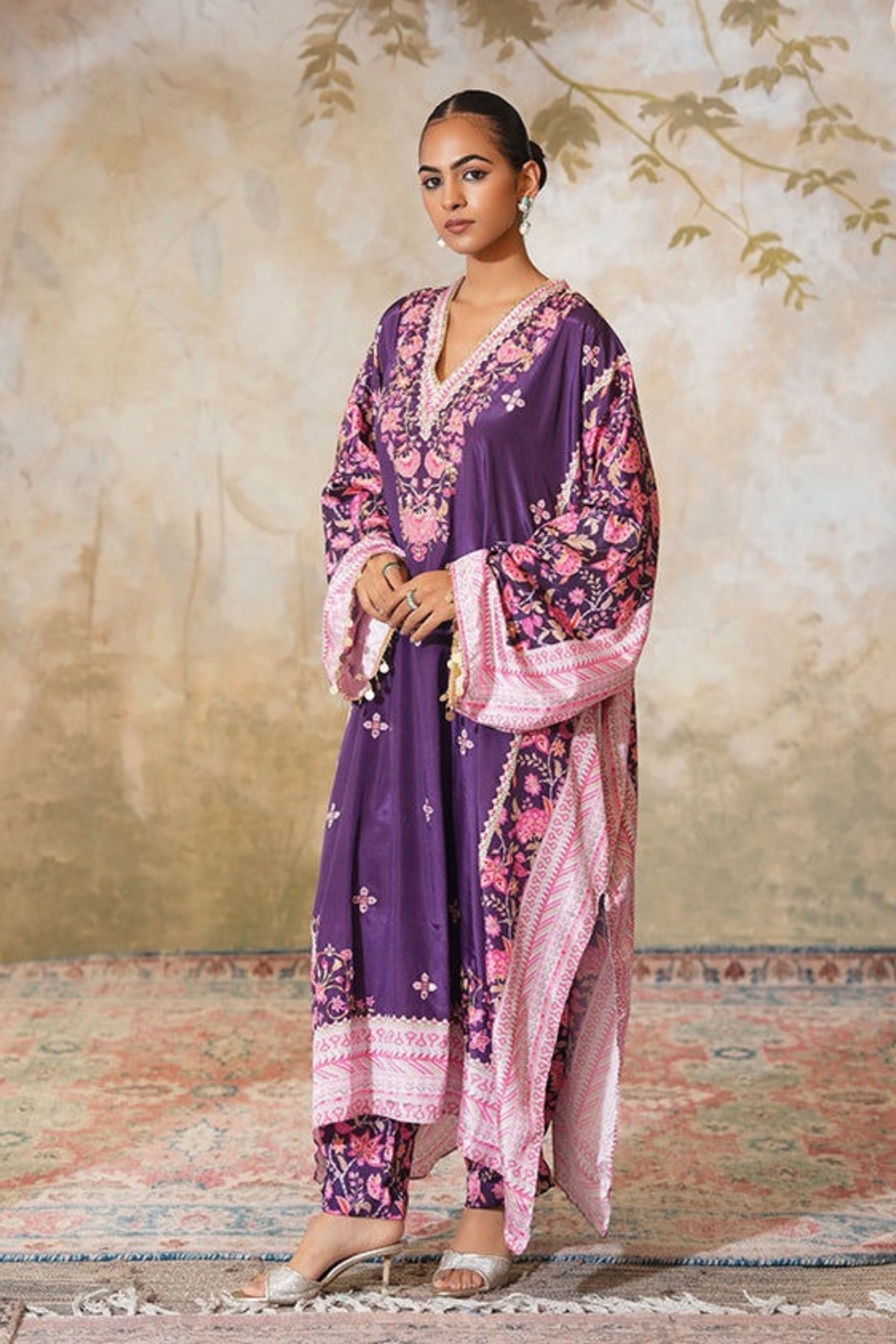 Jamni Naayab Kaftan Set