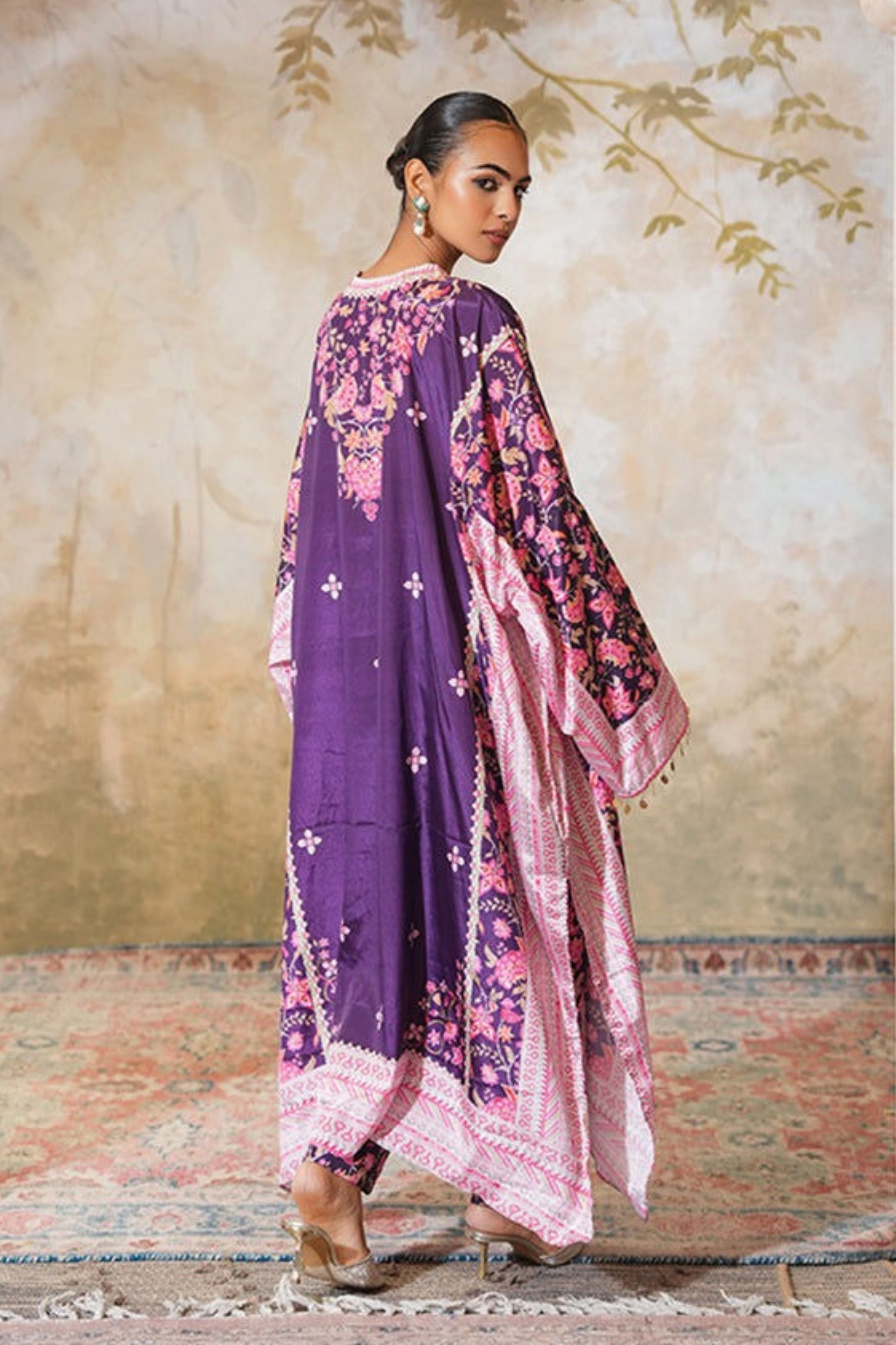 Jamni Naayab Kaftan Set