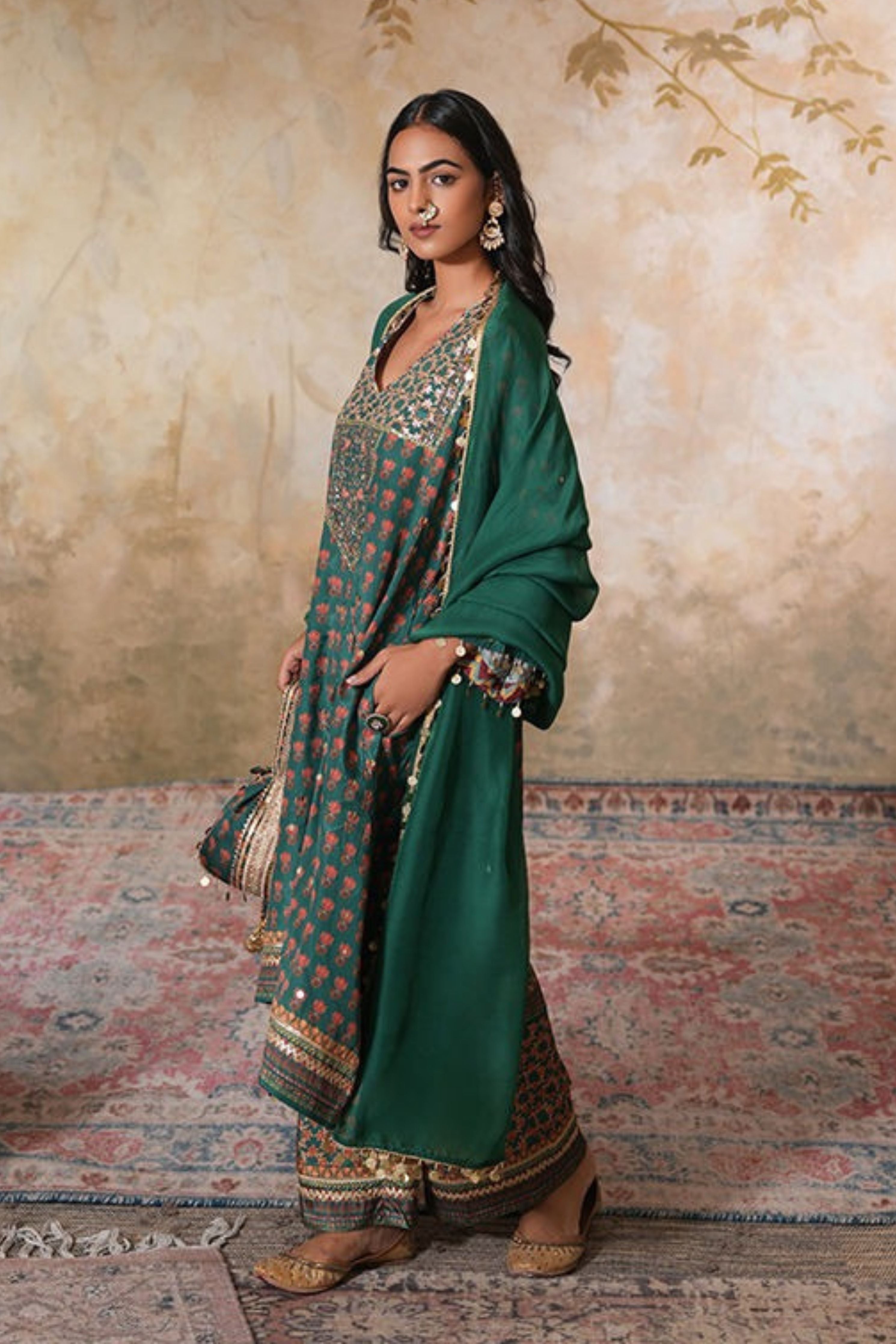 Gulnaz Sitara Kurta Set With Dupatta