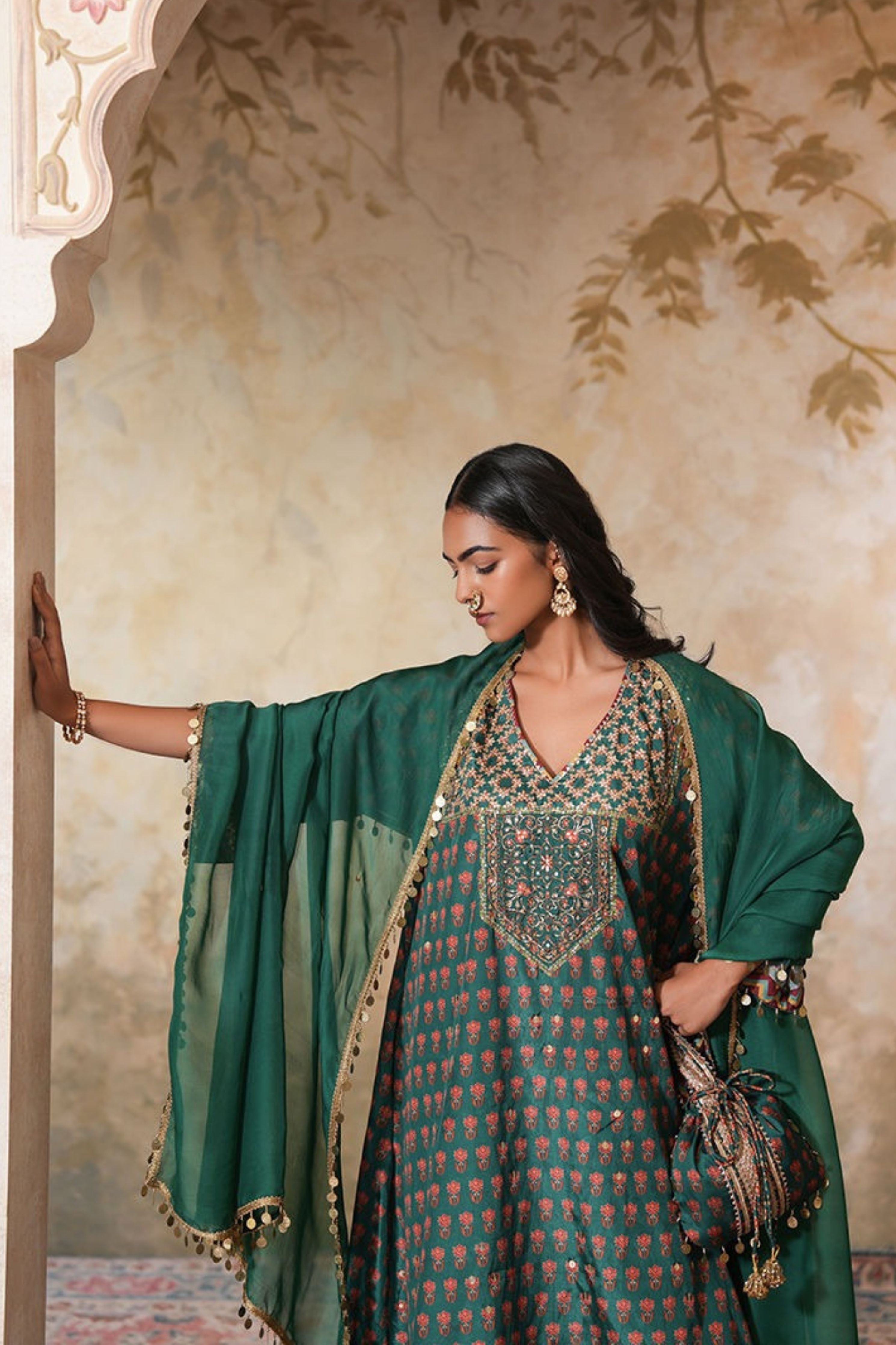 Gulnaz Sitara Kurta Set With Dupatta