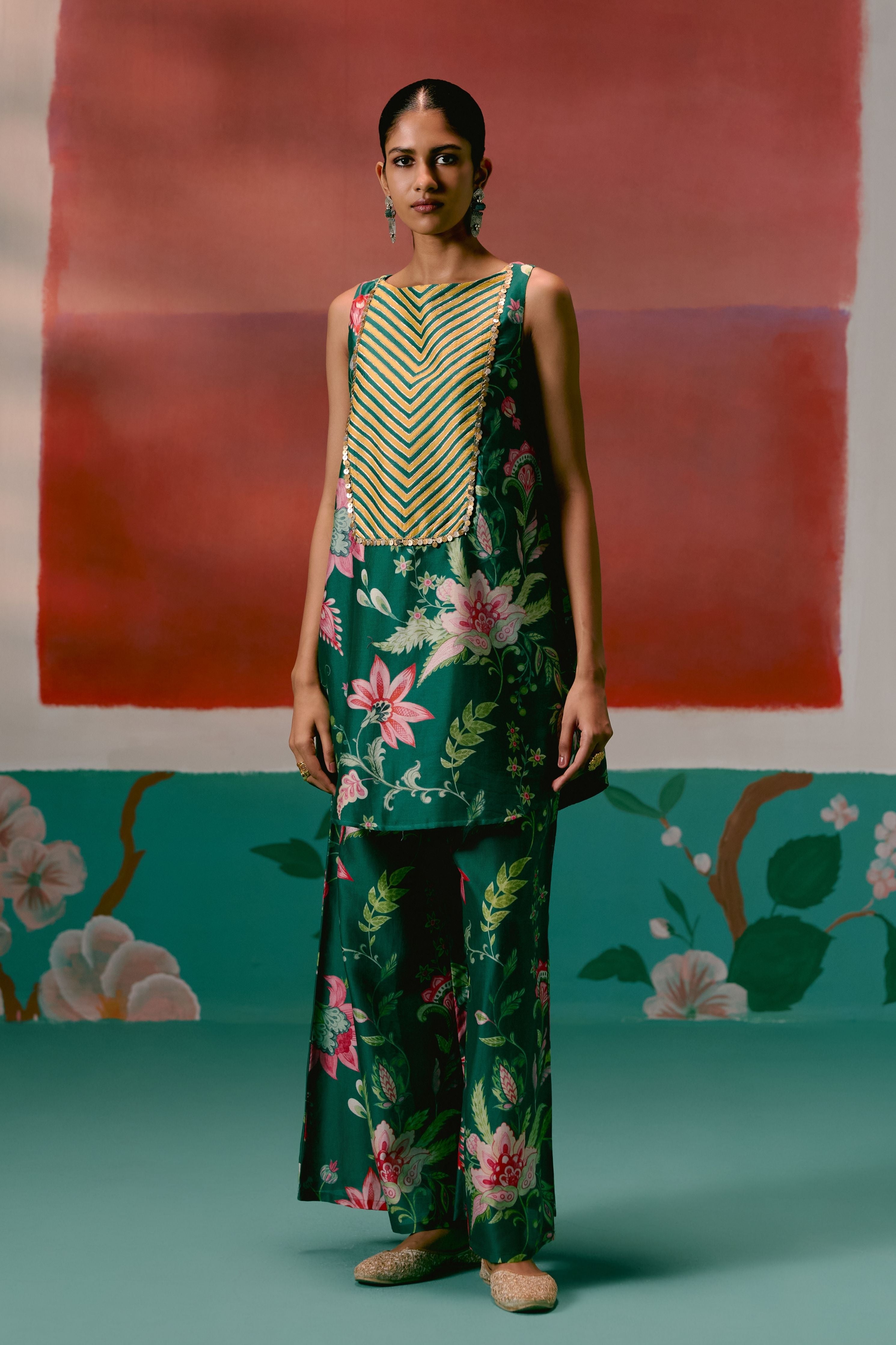 Green Chintz Sleeveless Kurta Set With Dupatta