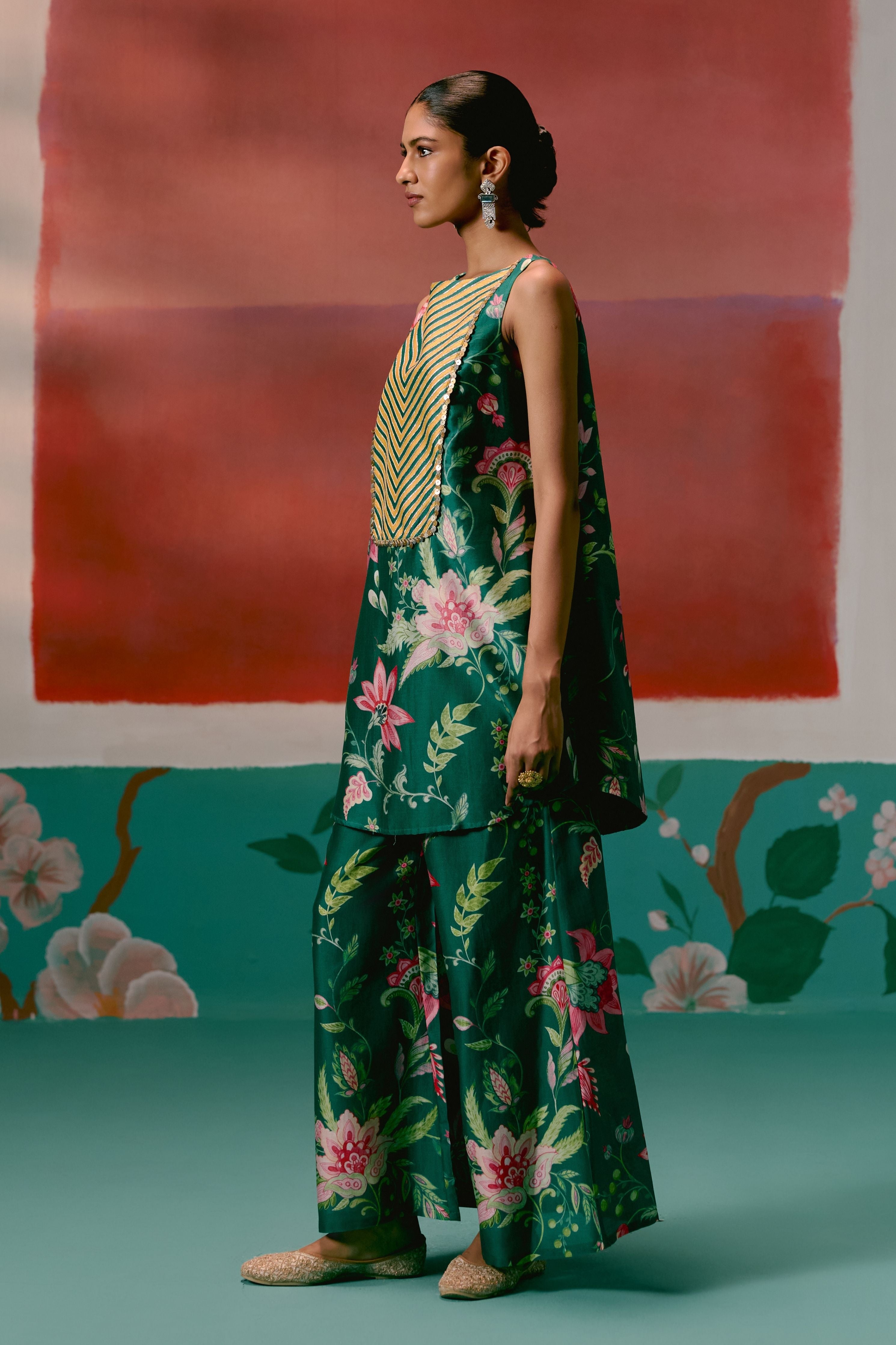 Green Chintz Sleeveless Kurta Set