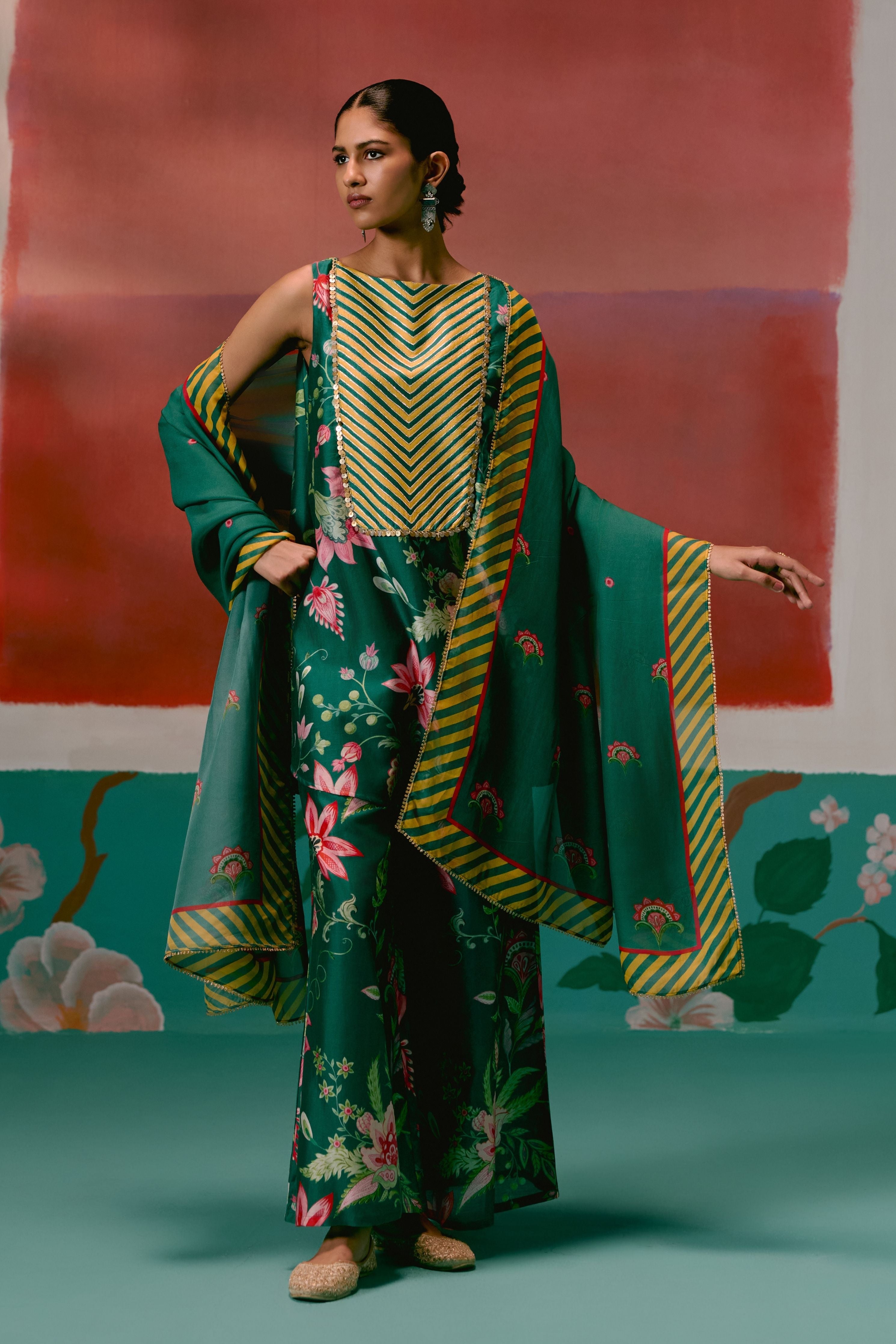 Green Chintz Sleeveless Kurta Set