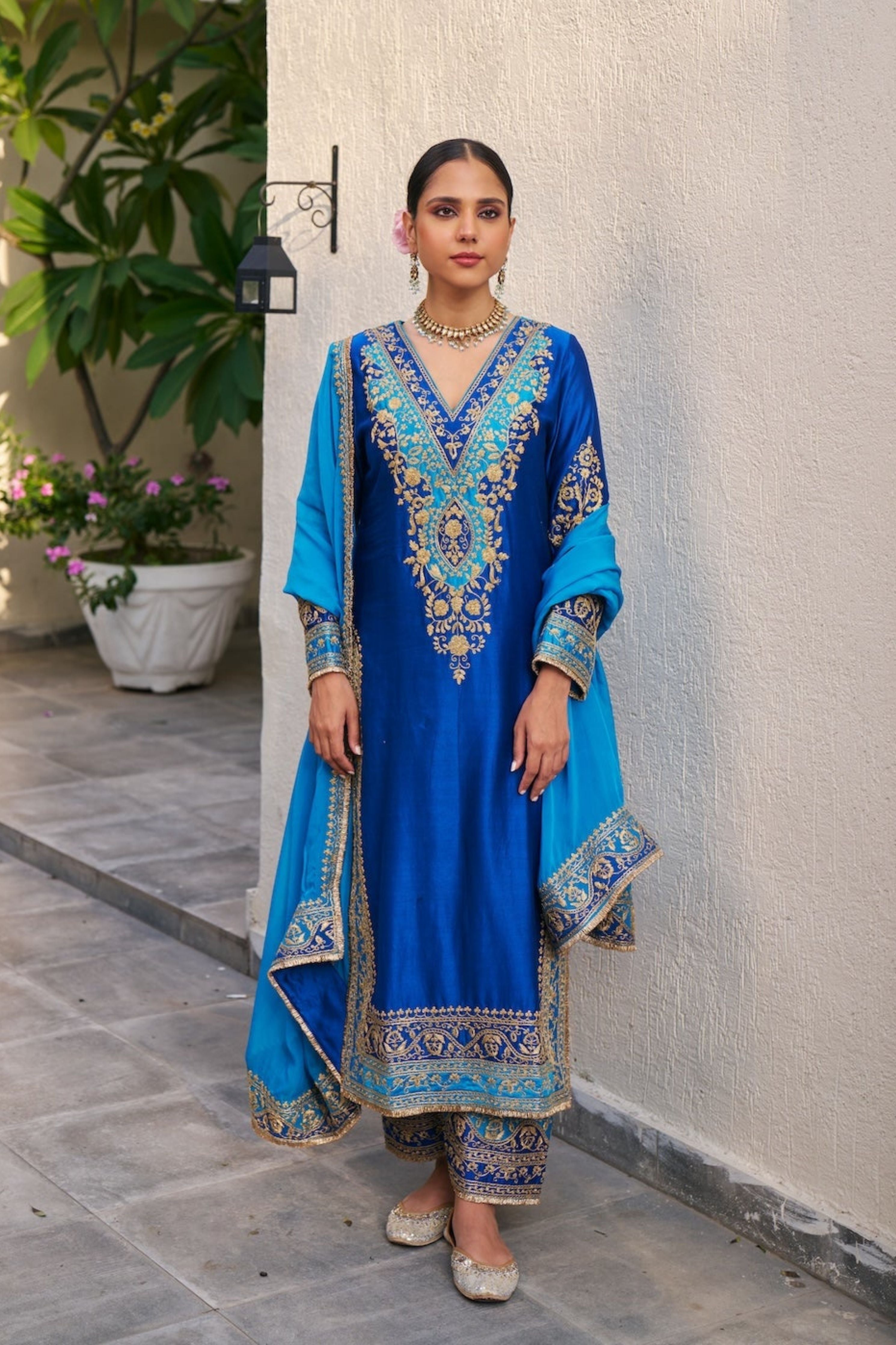 Inayat Blue Firozi Kurta Set