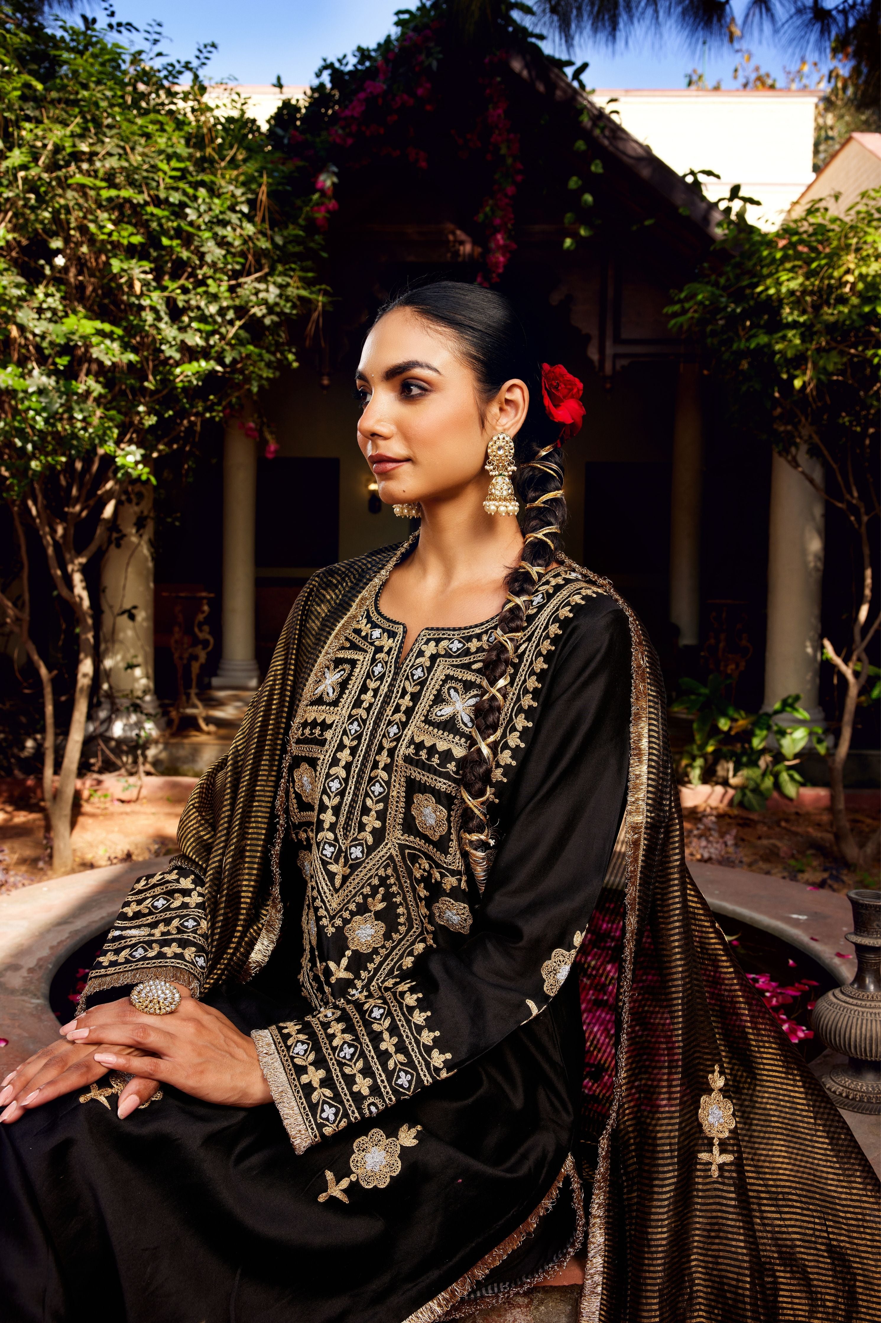 Black Inayat Kurta Set