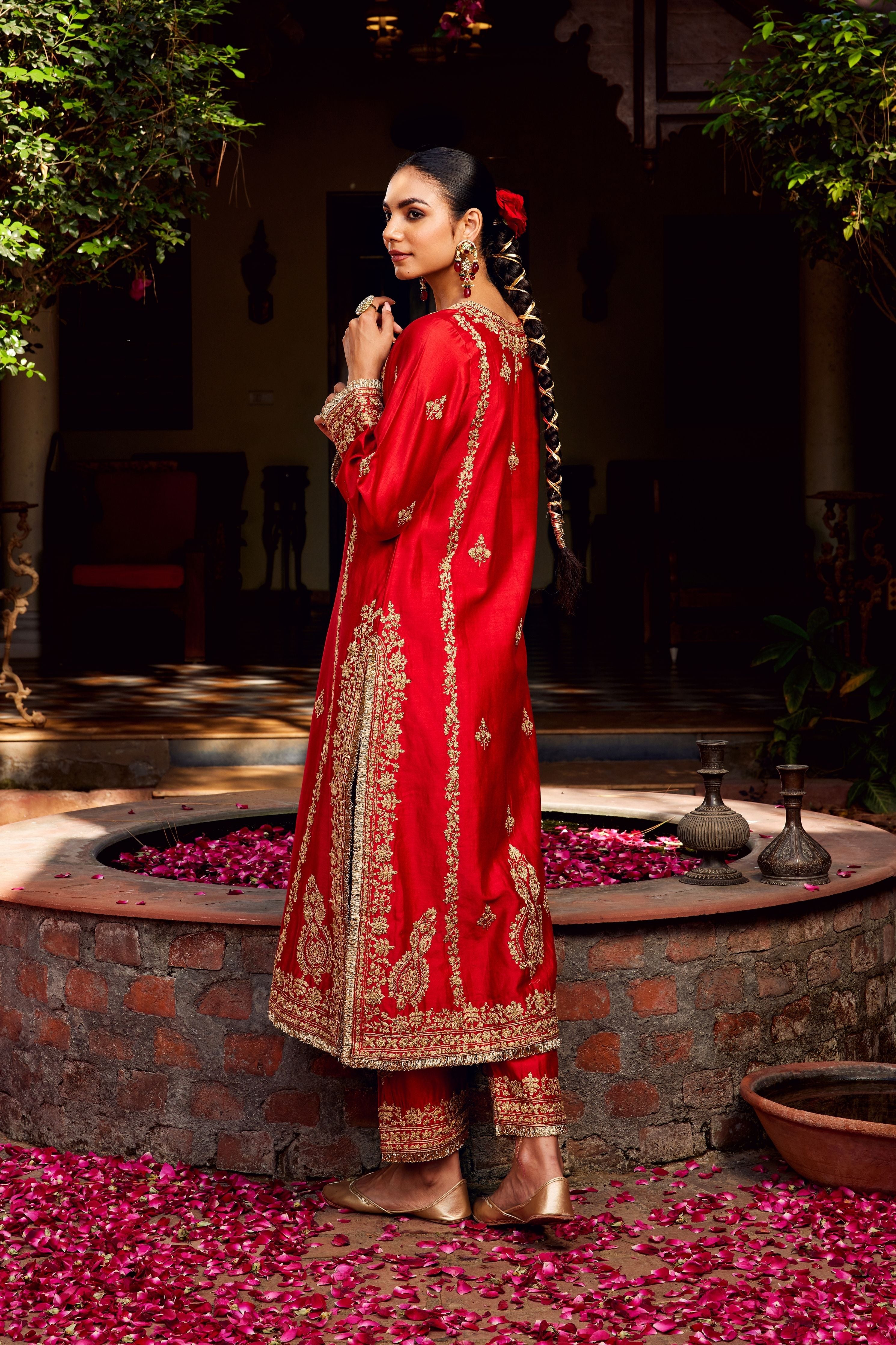 Sindoori Inayat Kurta Set
