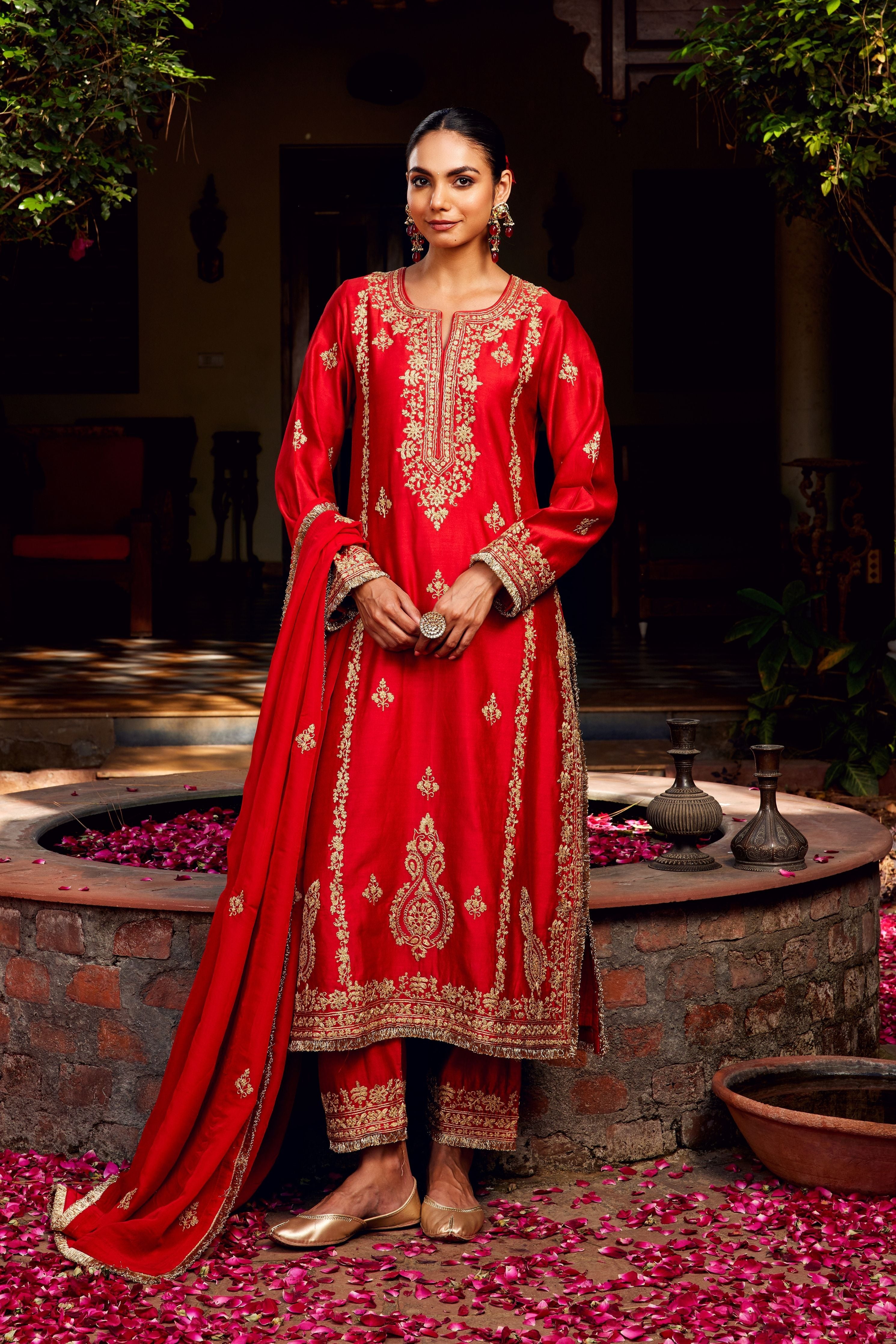 Sindoori Inayat Kurta Set