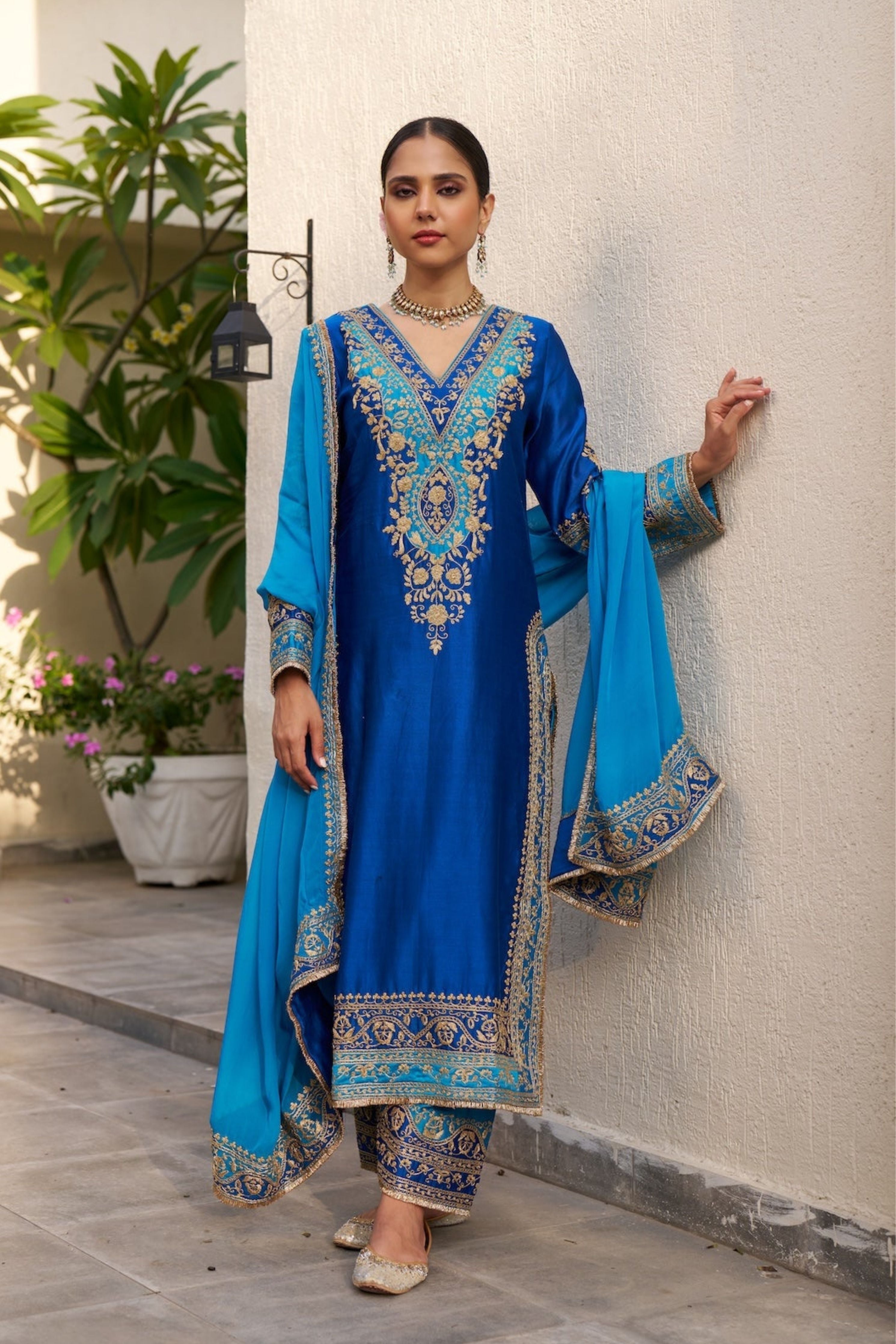 Inayat Blue Firozi Kurta Set