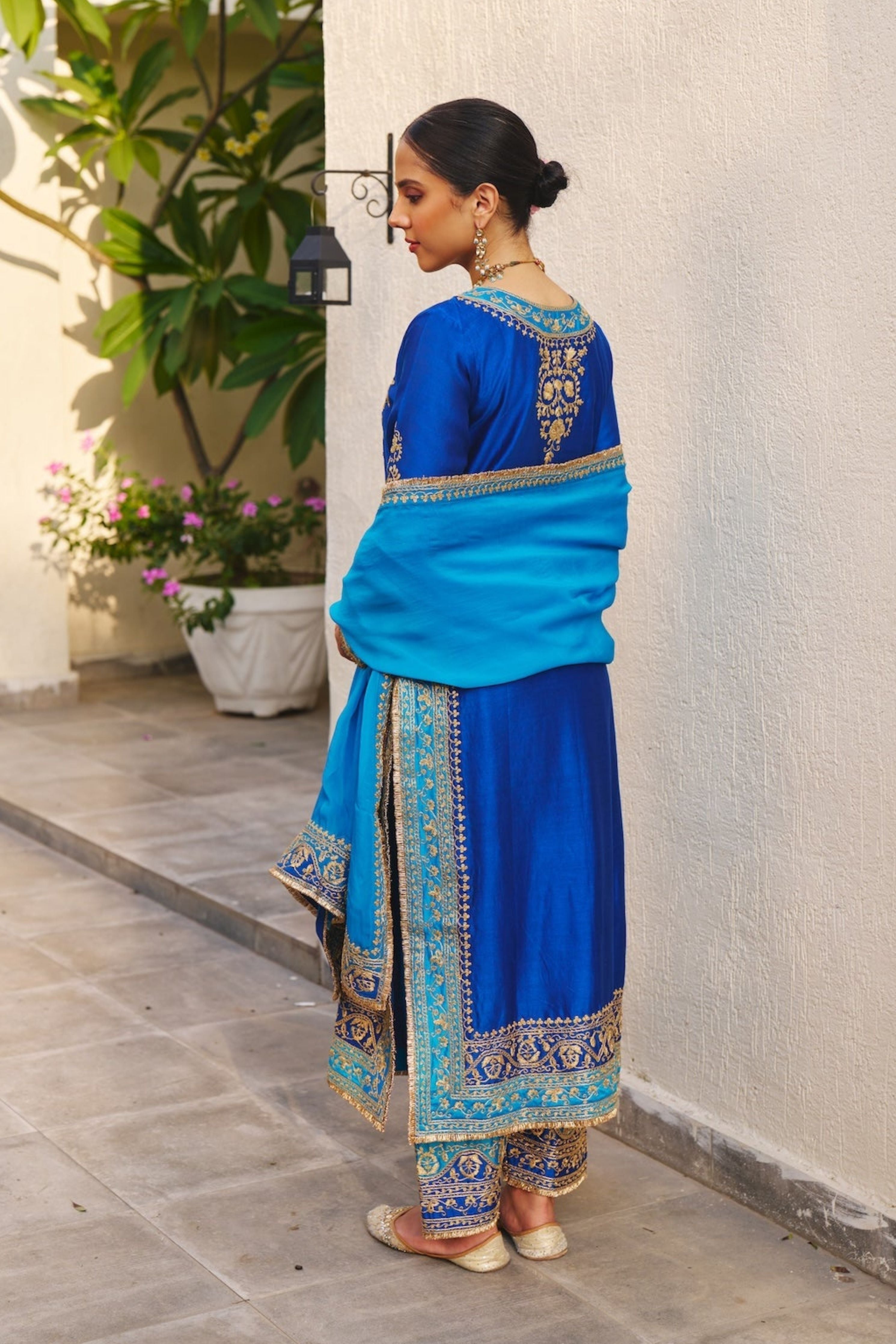 Inayat Blue Firozi Kurta Set