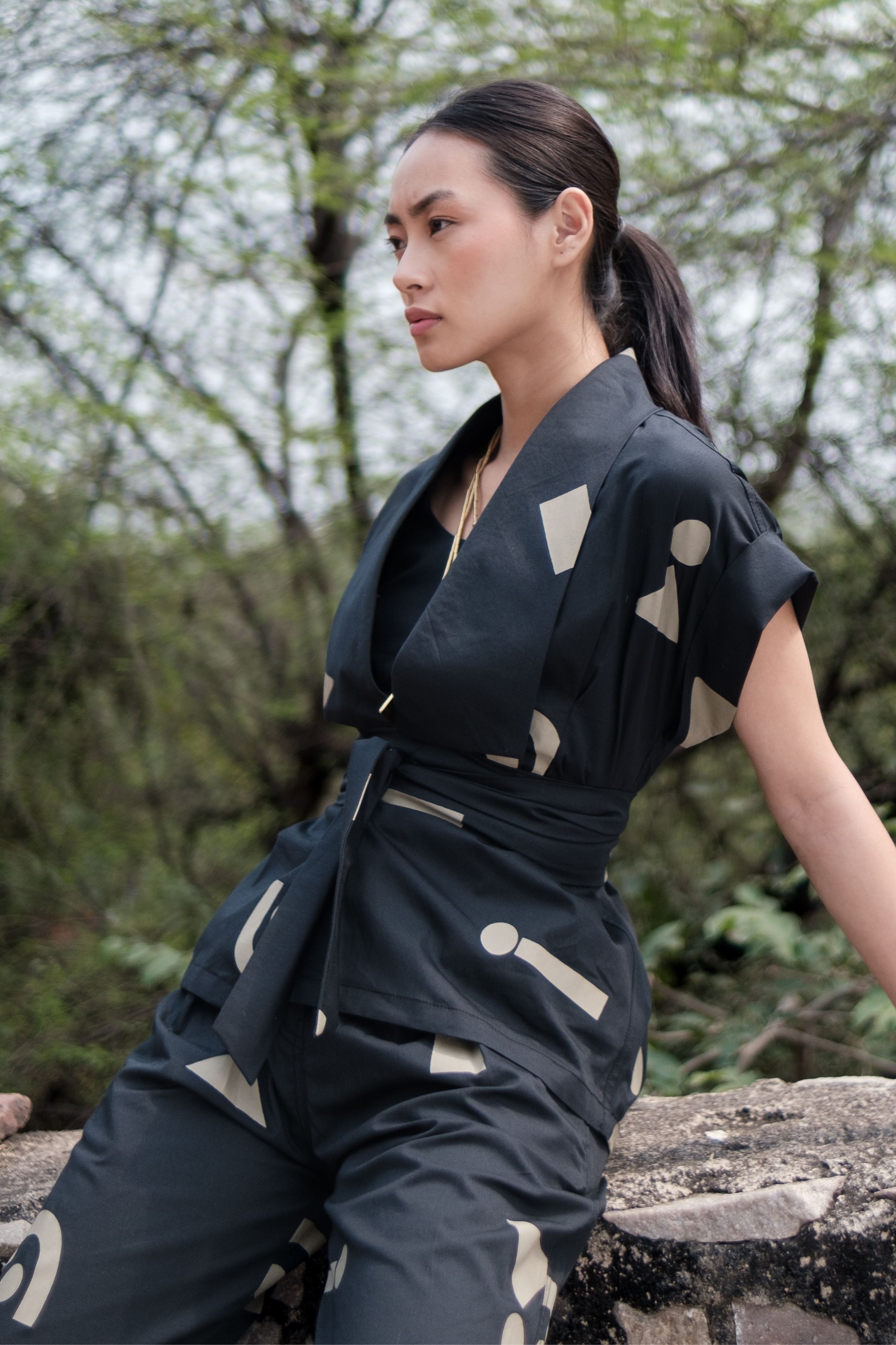 Black Trigular Print Berlin Shawl collar Top