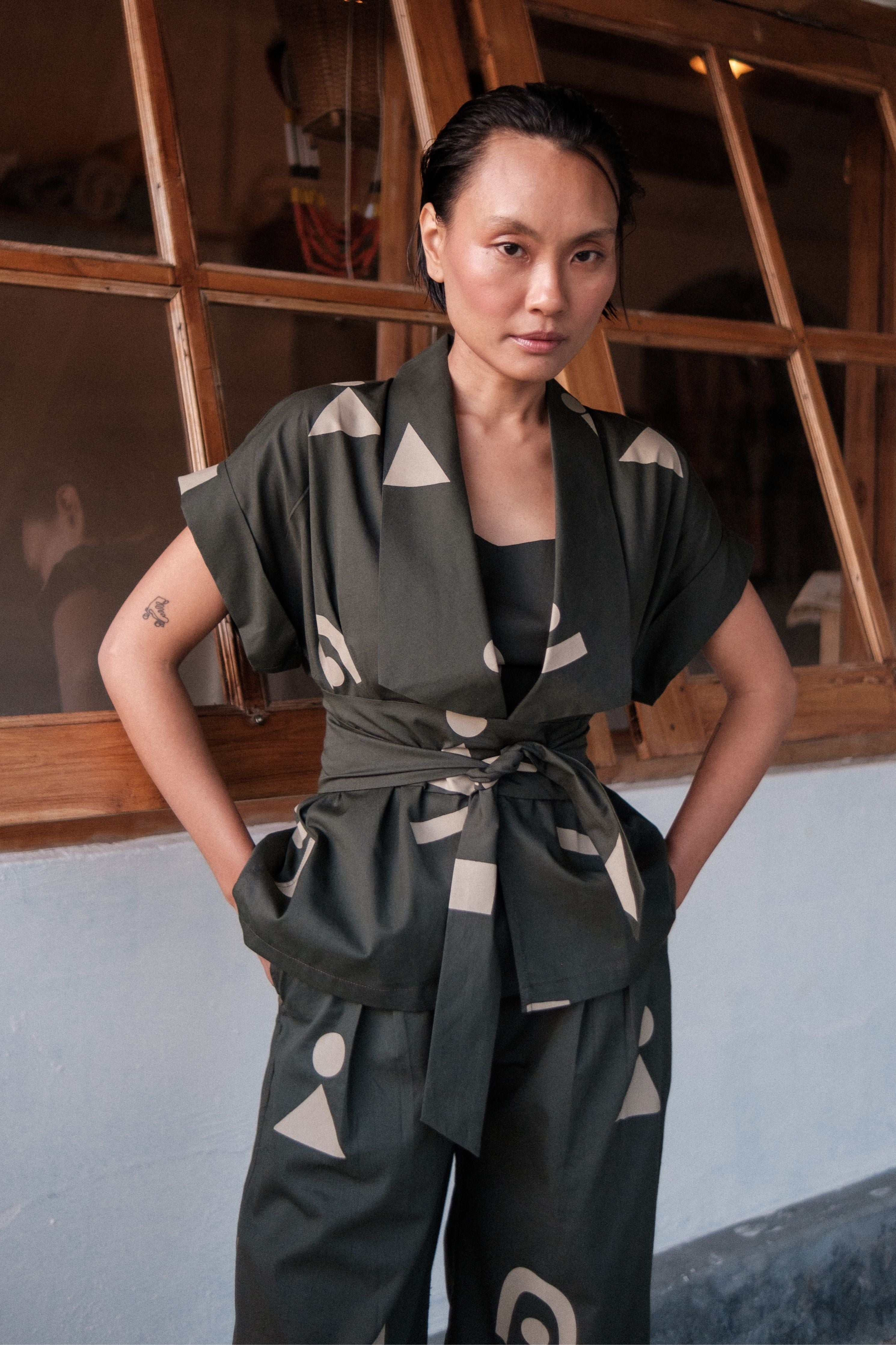 Green Trigular Print Berlin Shawl collar Top