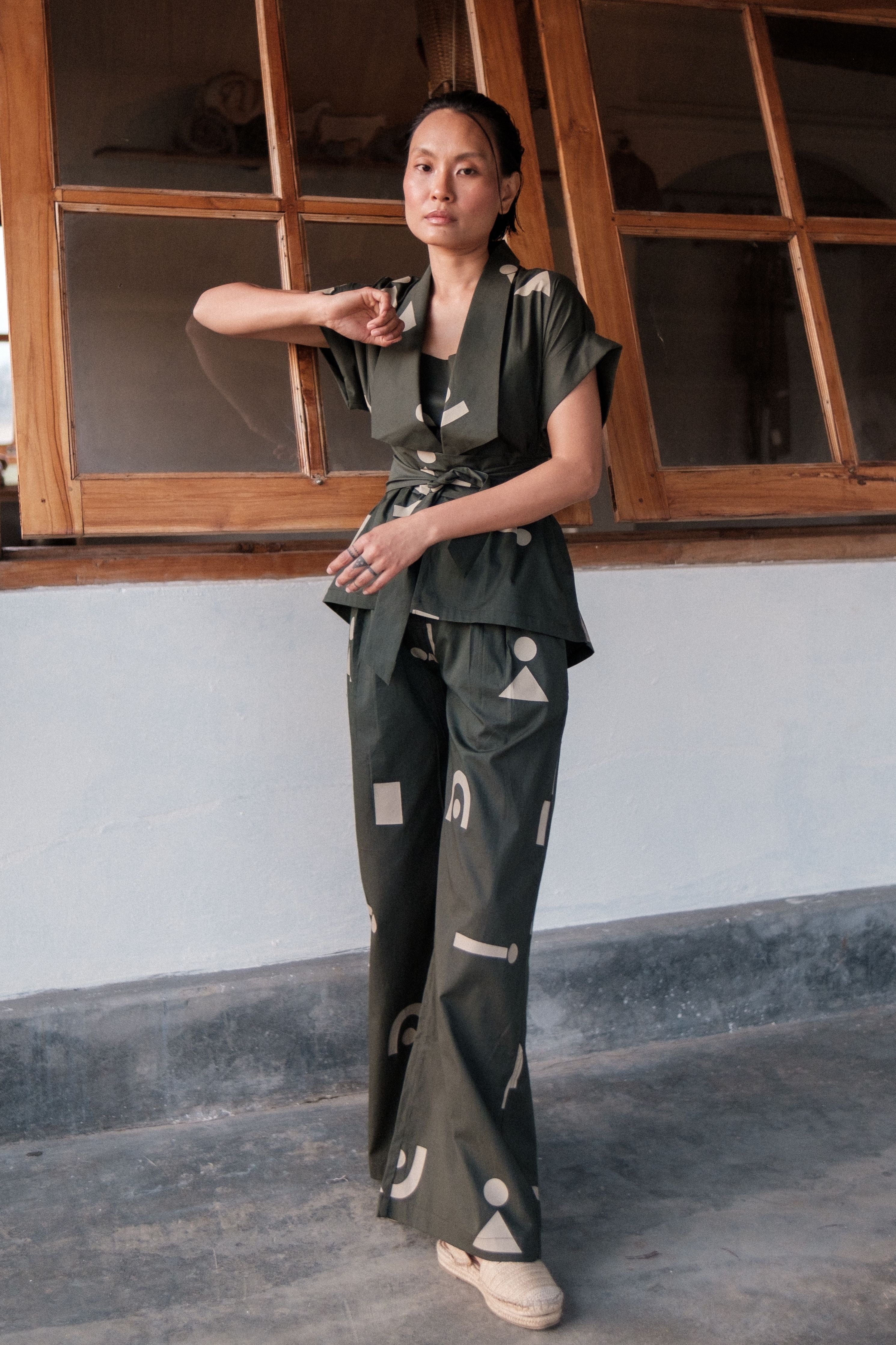 Green Trigular Print Berlin Shawl collar Top