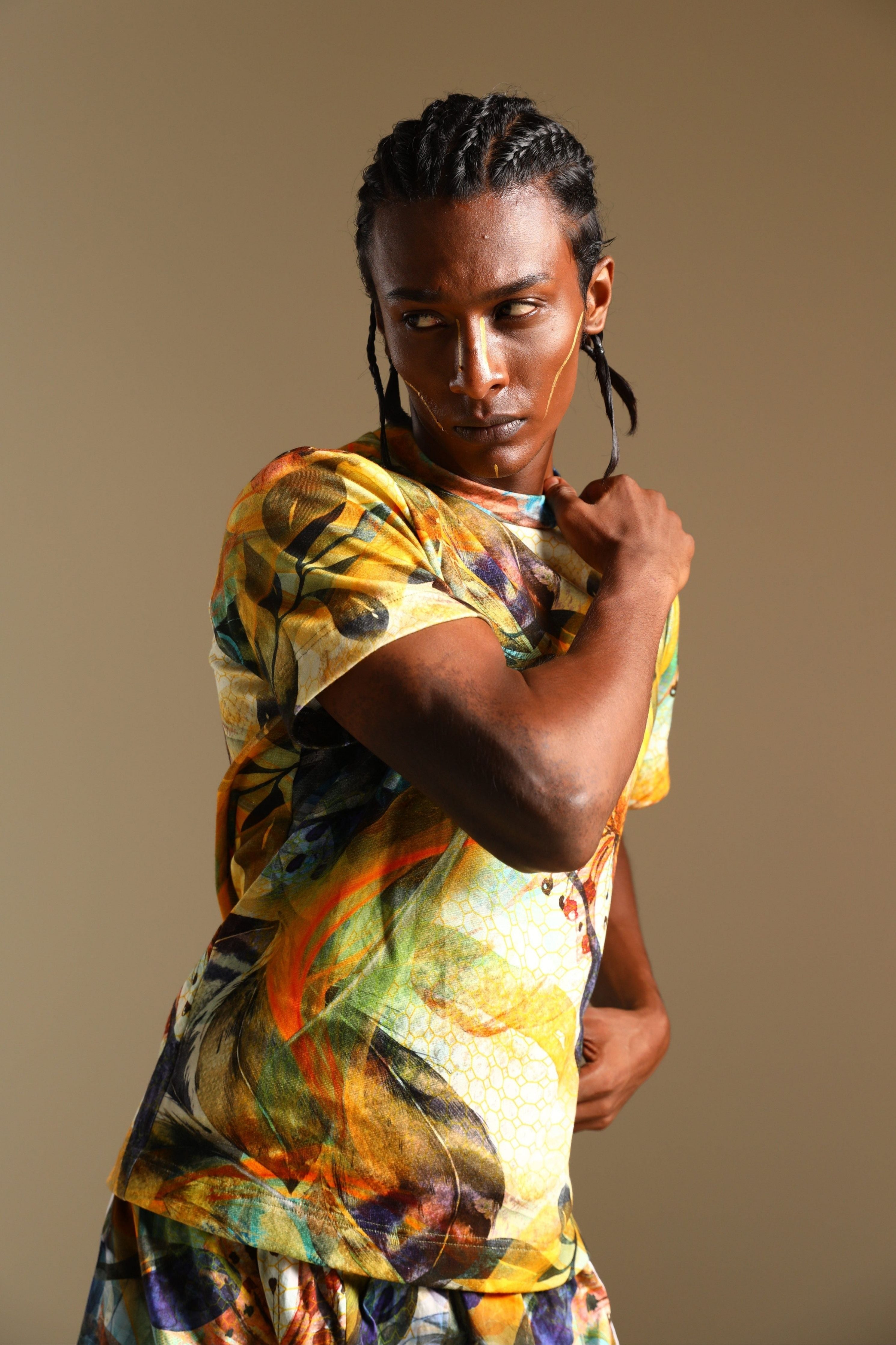 Tropical Hues Roundneck