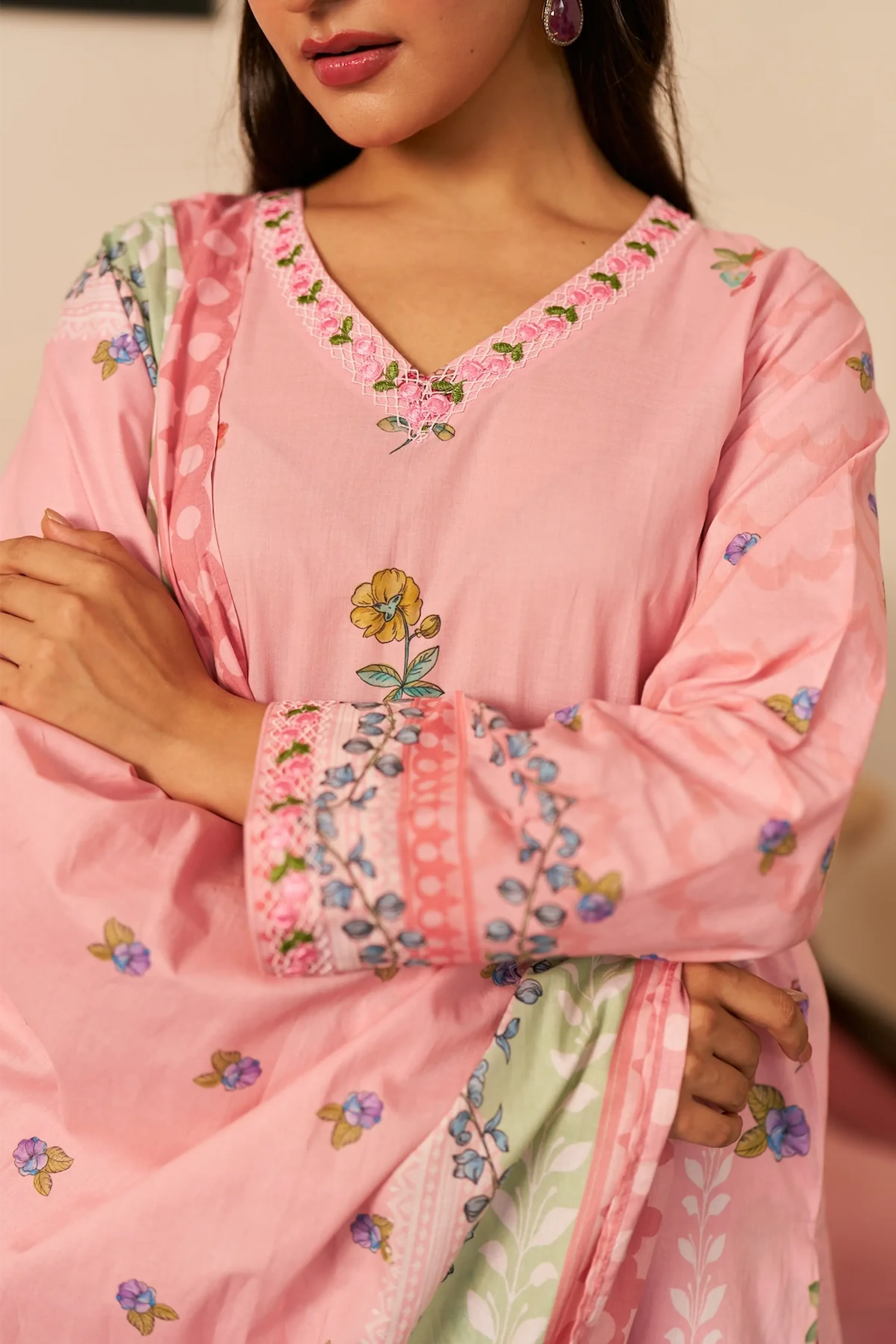 Dhwani Gulabi Kurta Set