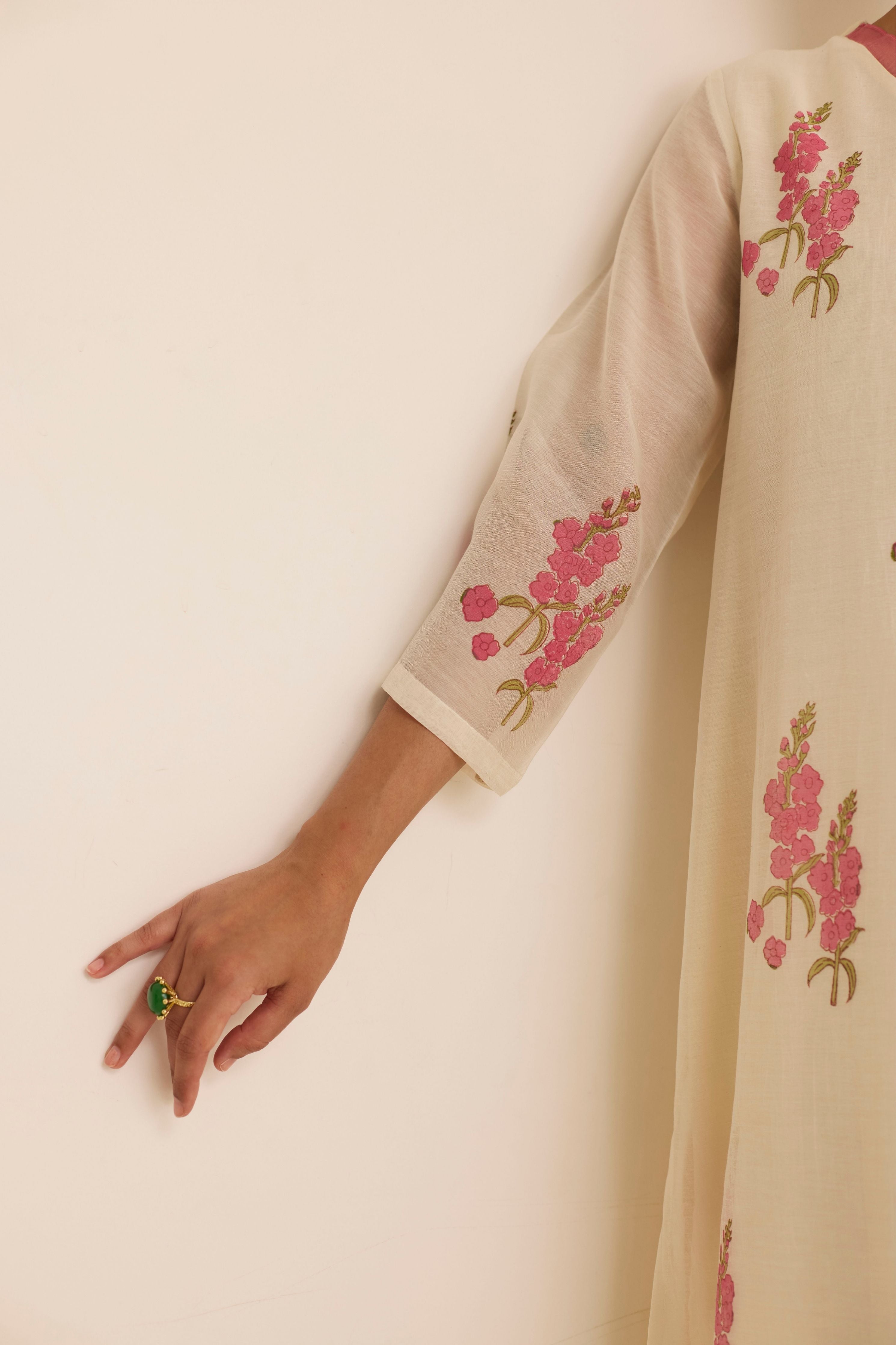Ava Kurta Set