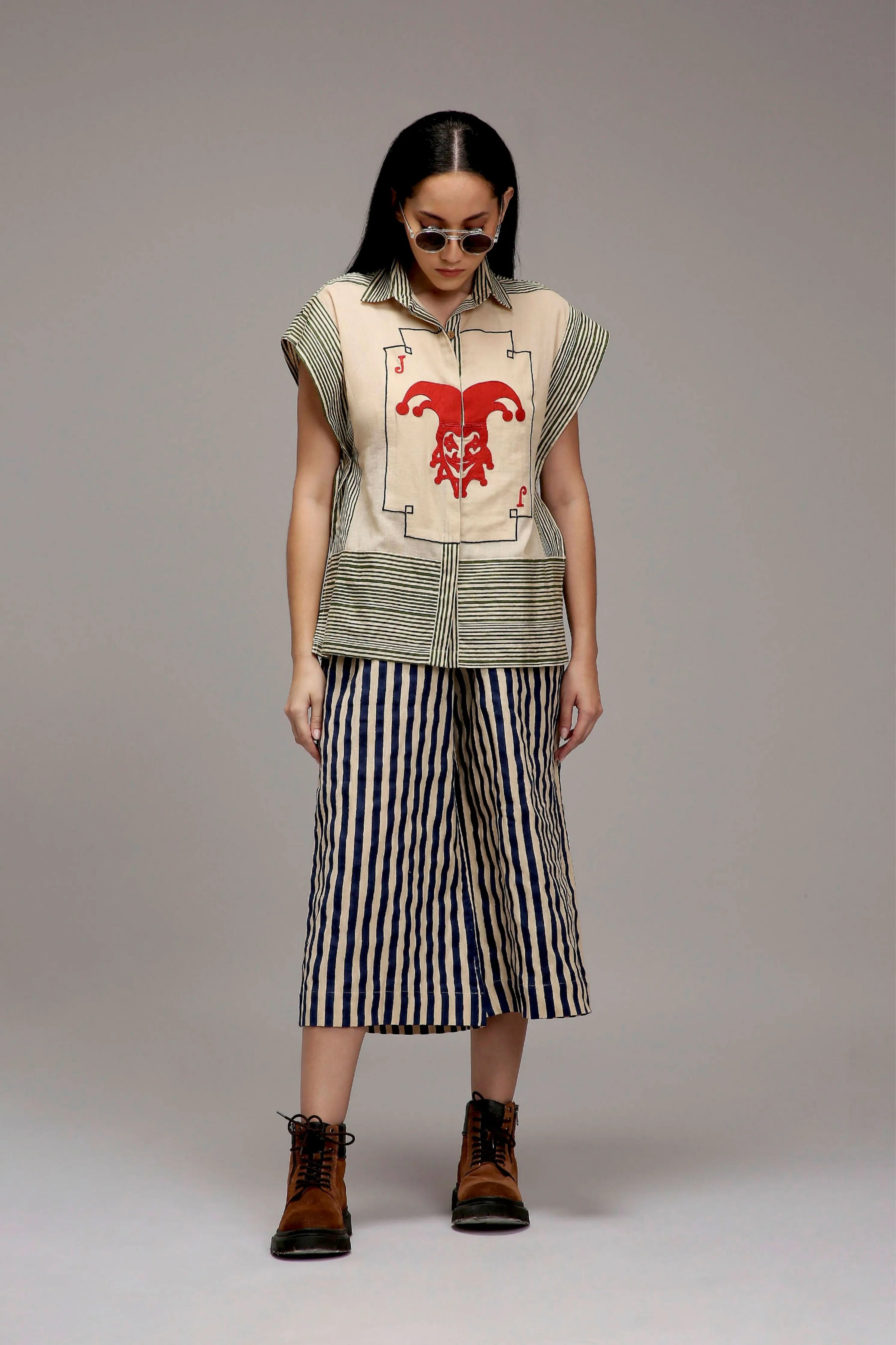 Egg-Shell Joker Shirt Capre Set