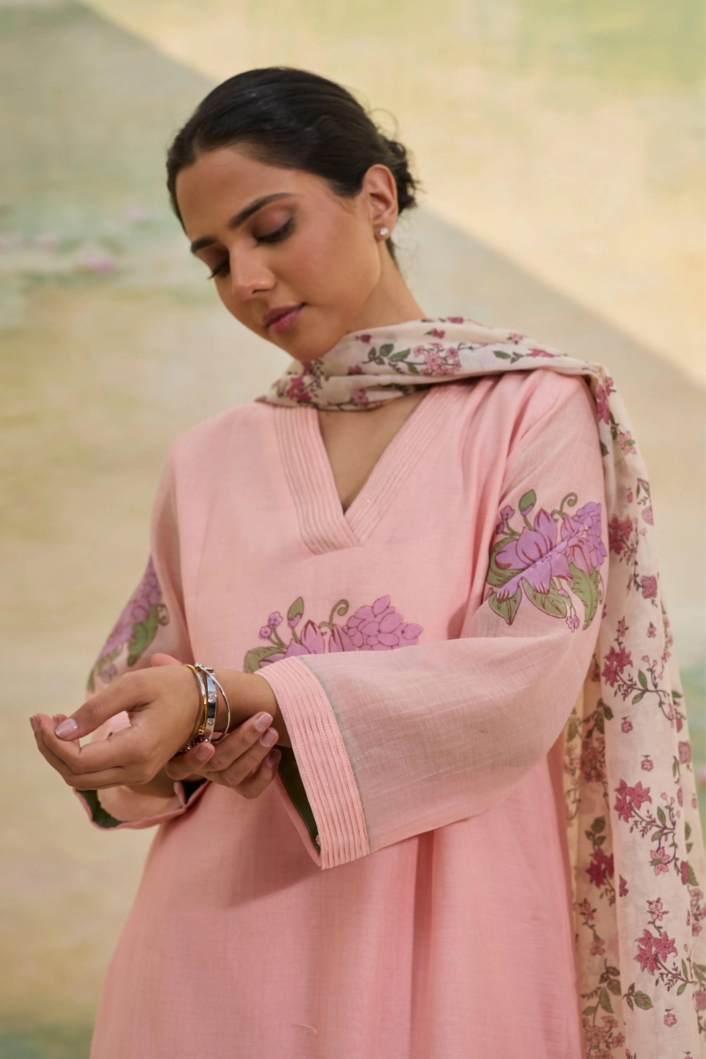 Ira Kurta Set