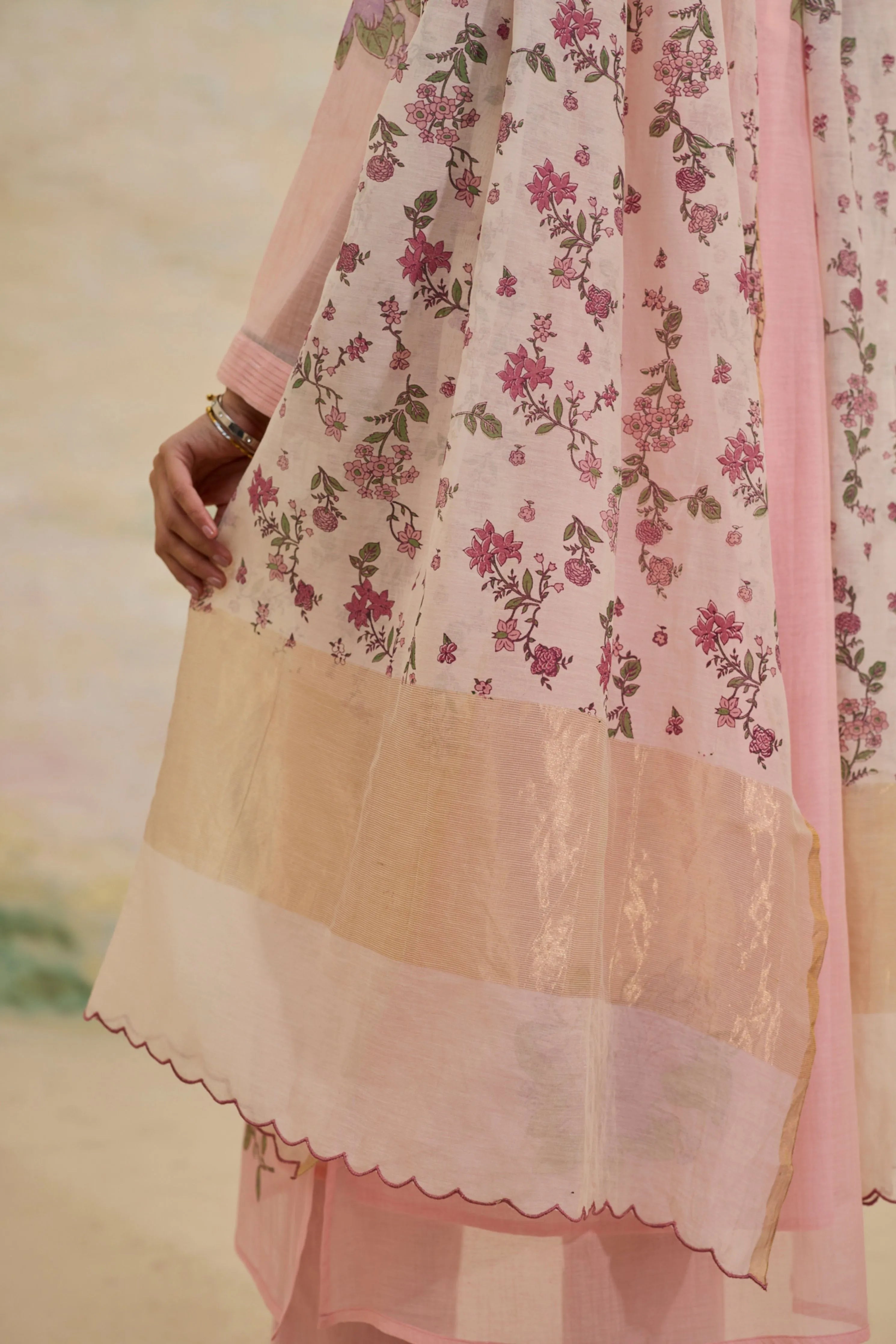 Ira Kurta Set