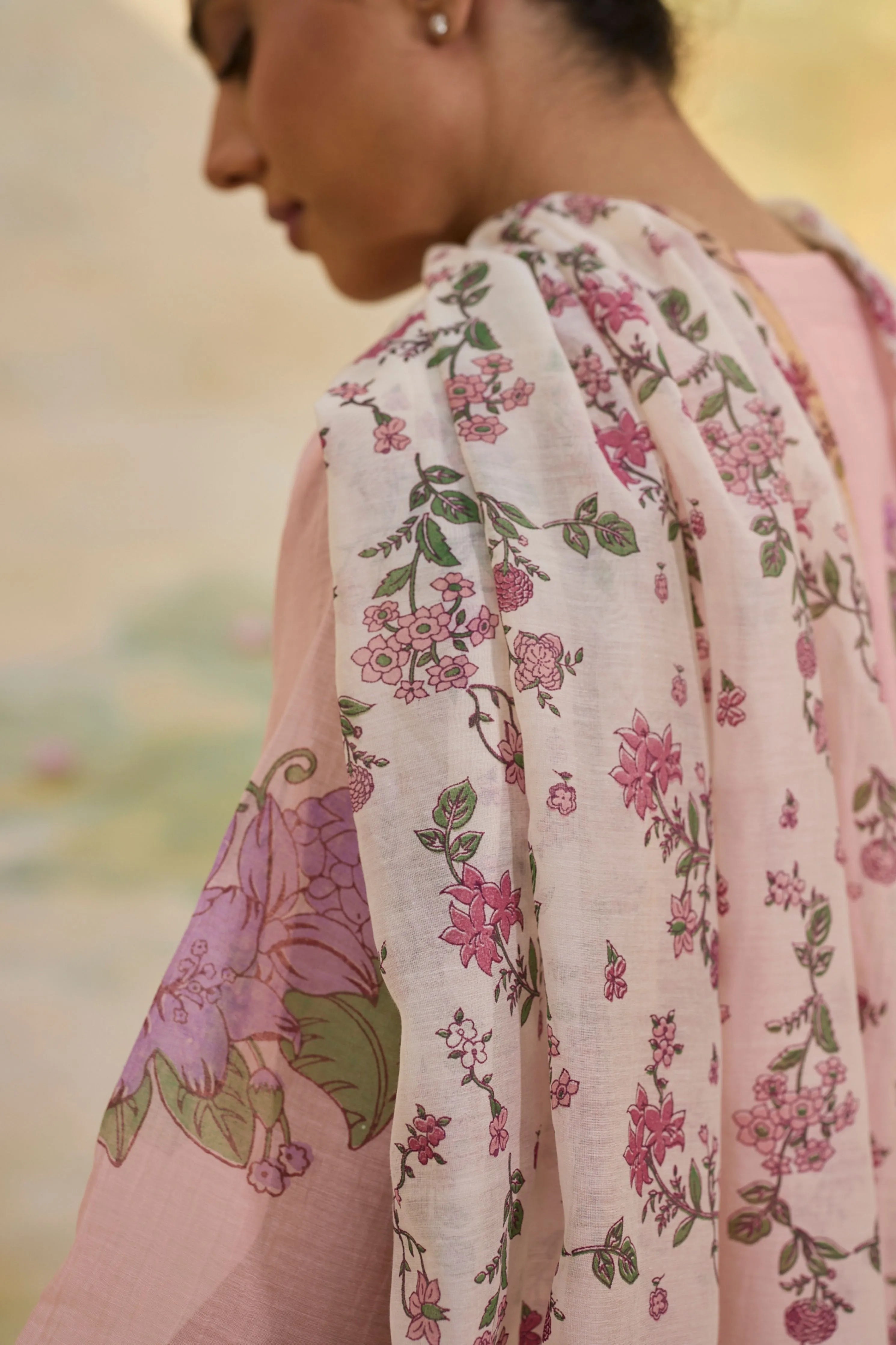 Ira Kurta Set