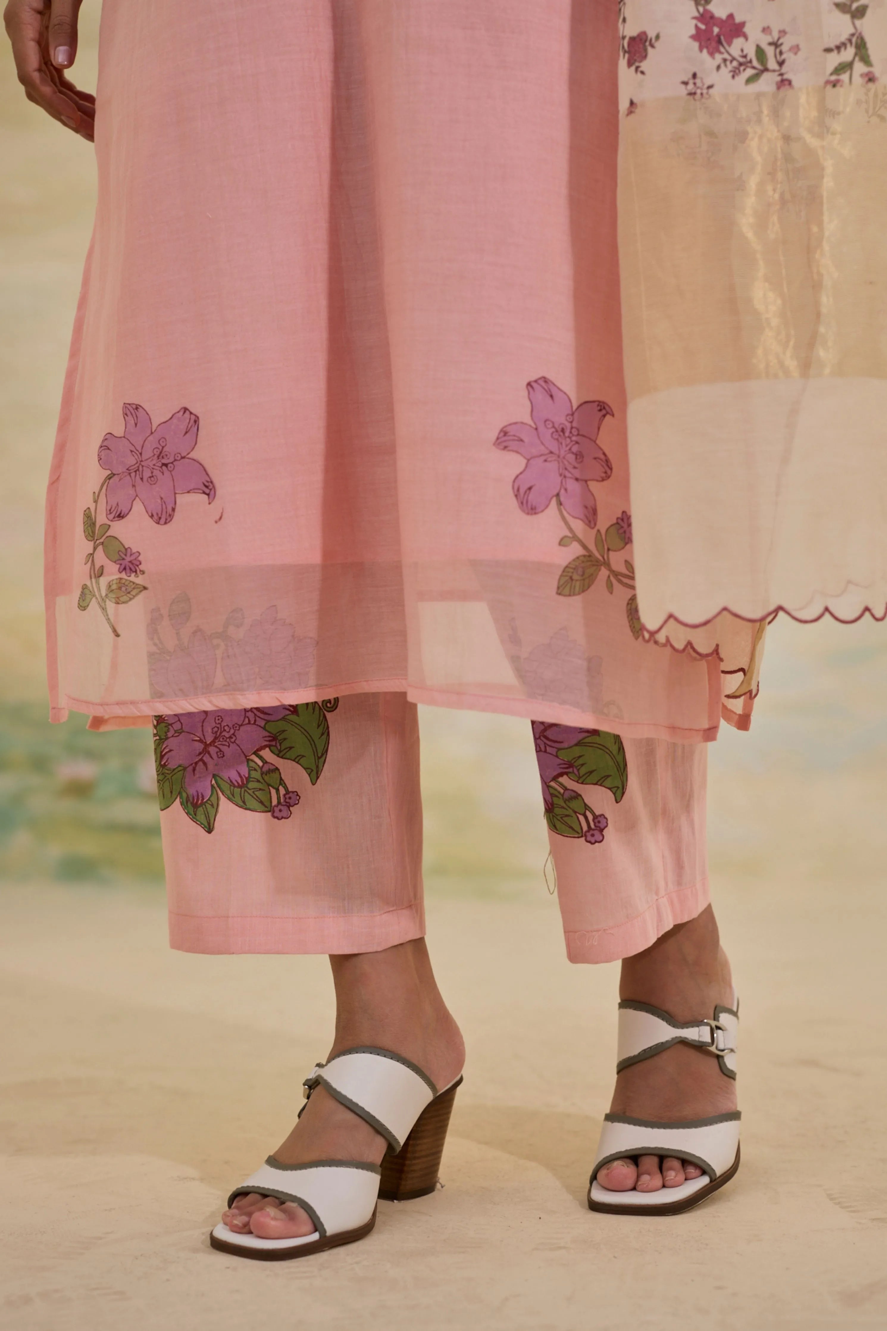 Ira Kurta Set