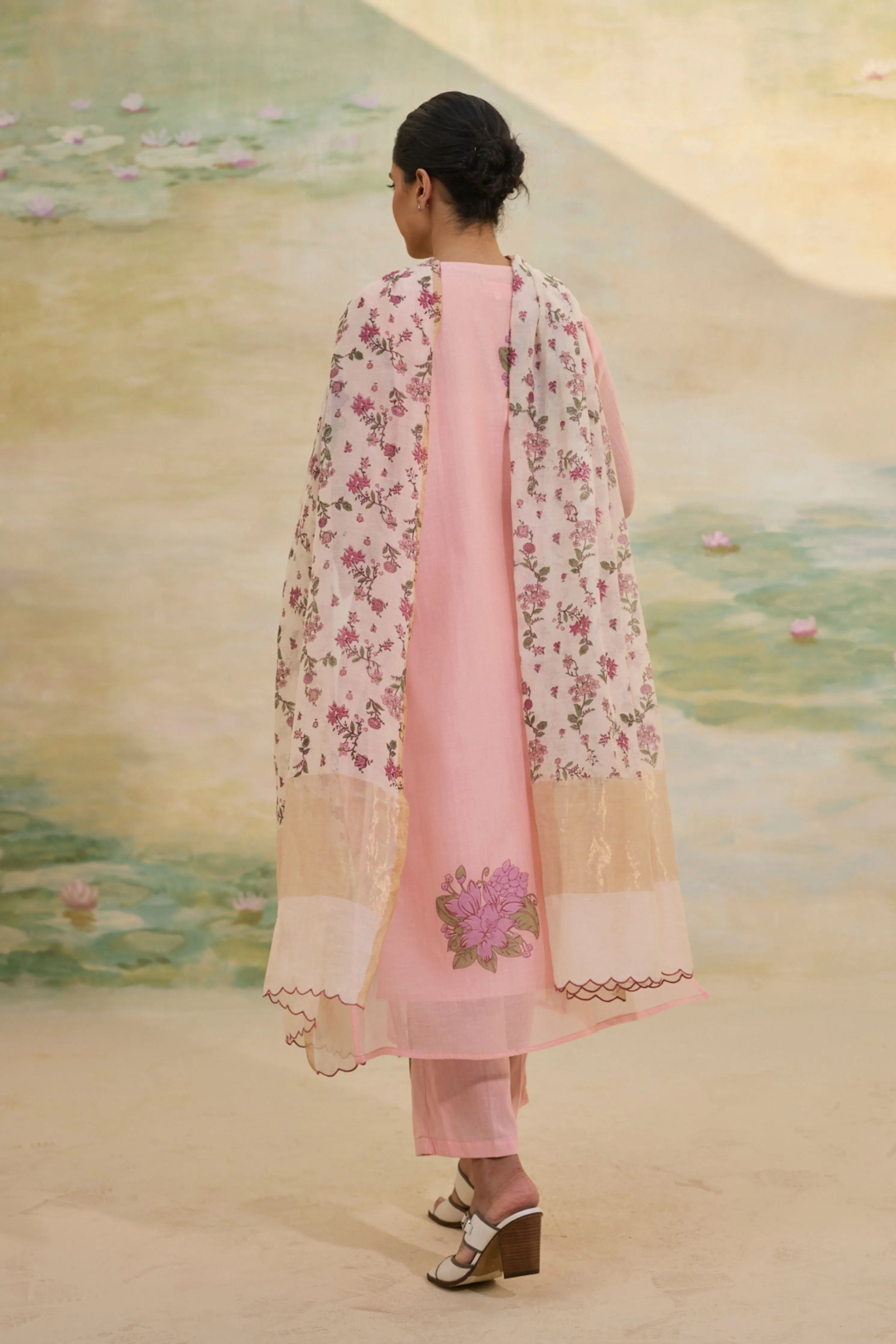 Ira Kurta Set